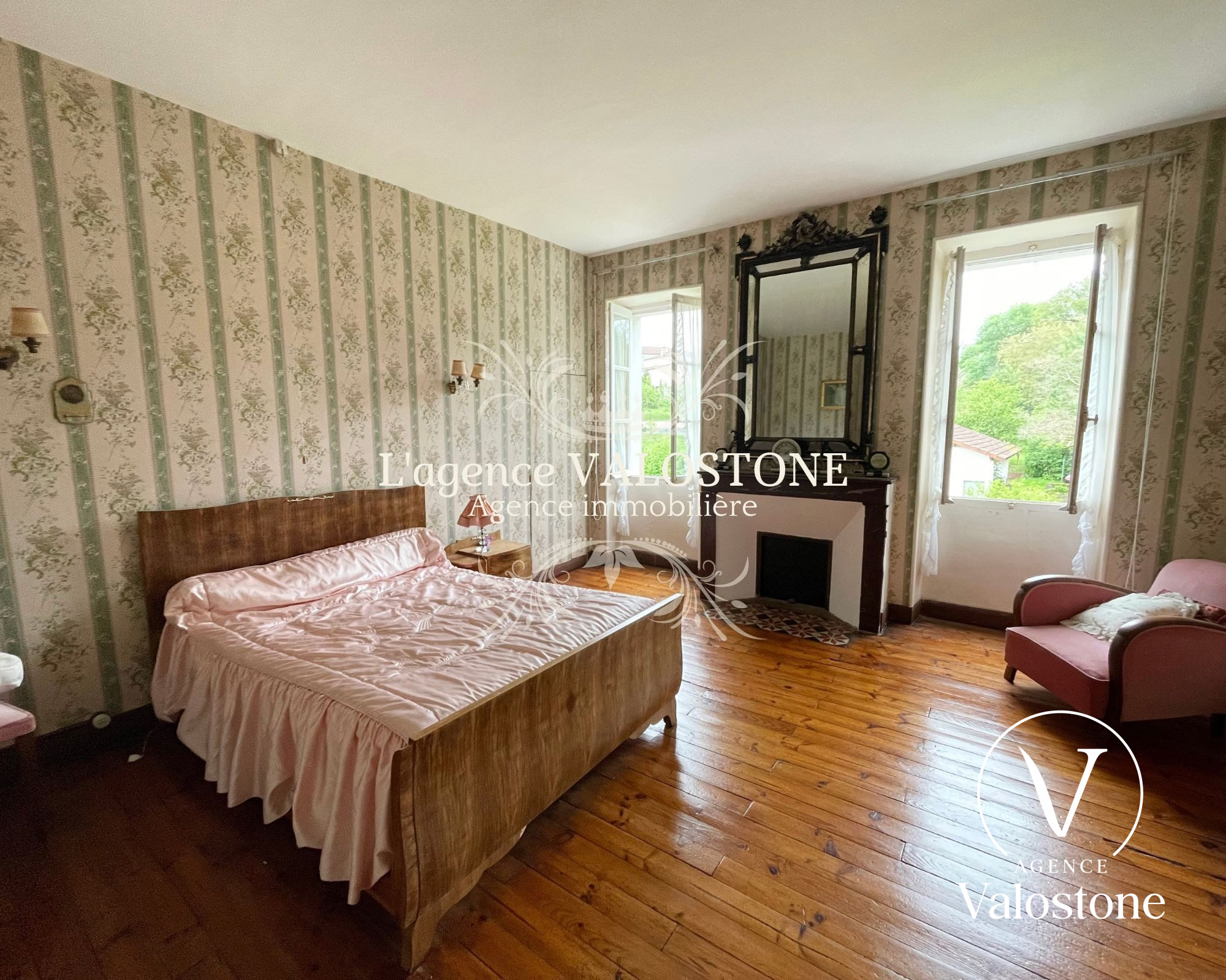 Photo 4 — VALOSTONE INTERNATIONAL