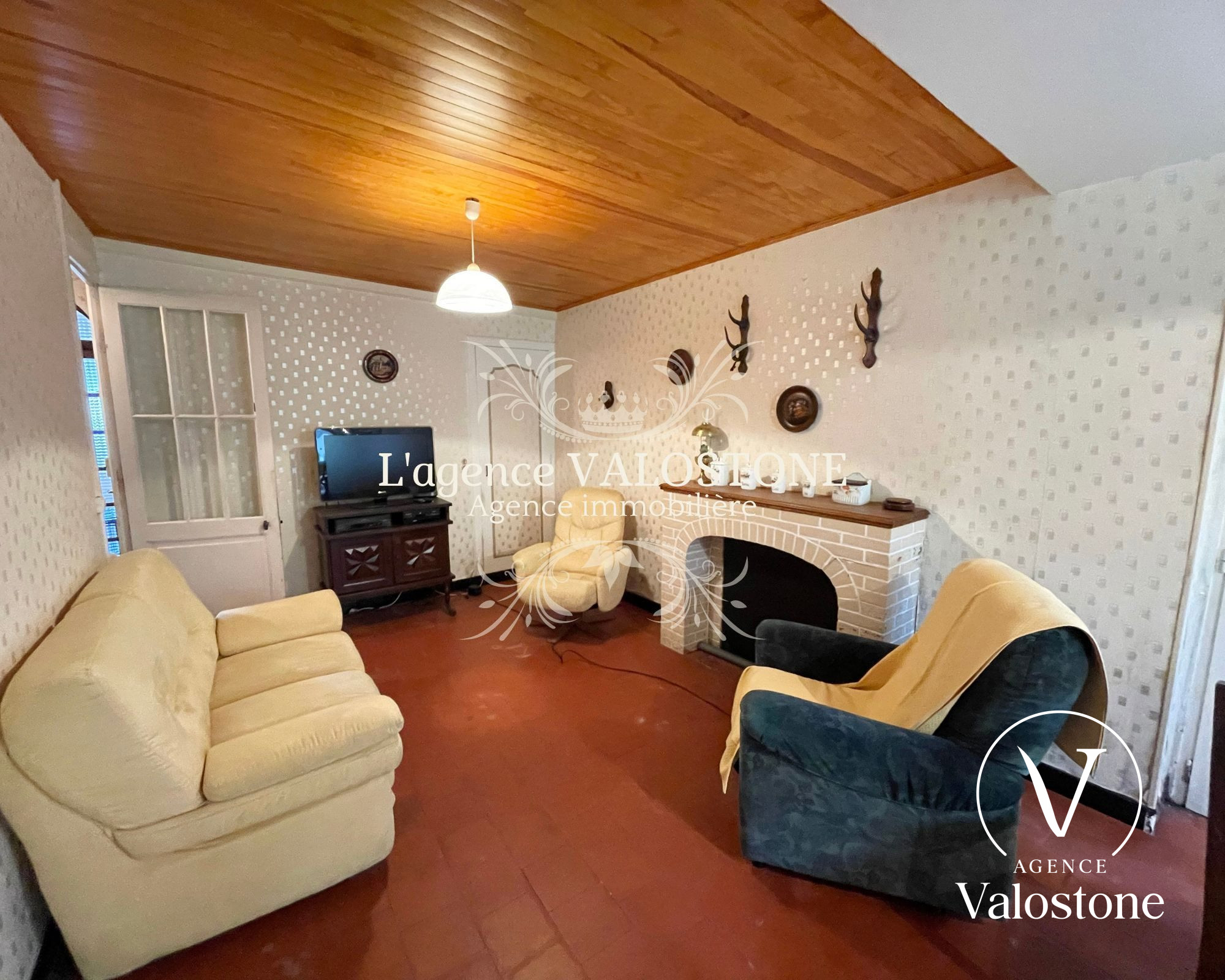 Photo 9 — VALOSTONE INTERNATIONAL