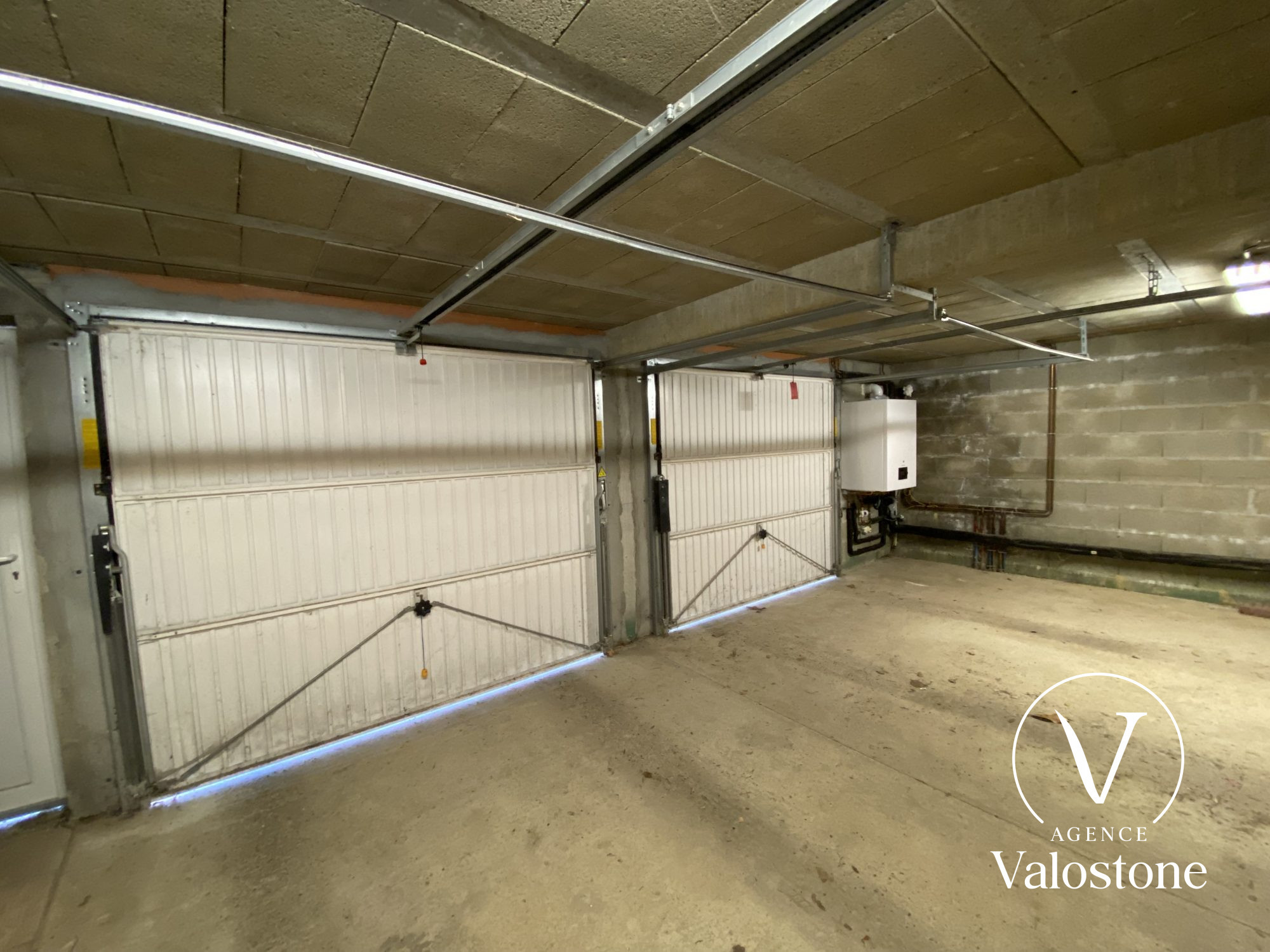 Photo 29 — VALOSTONE INTERNATIONAL