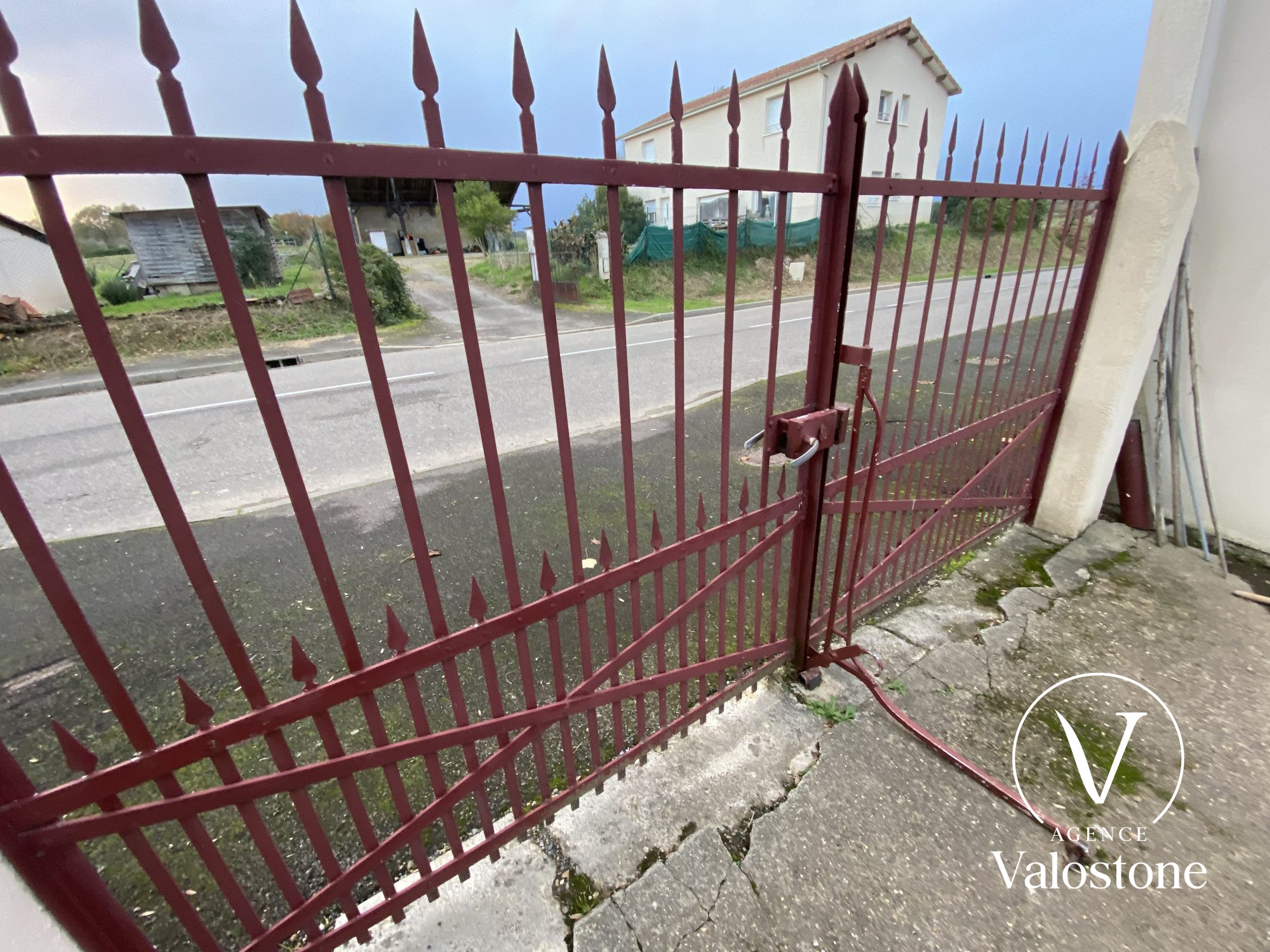 Photo 16 — VALOSTONE INTERNATIONAL