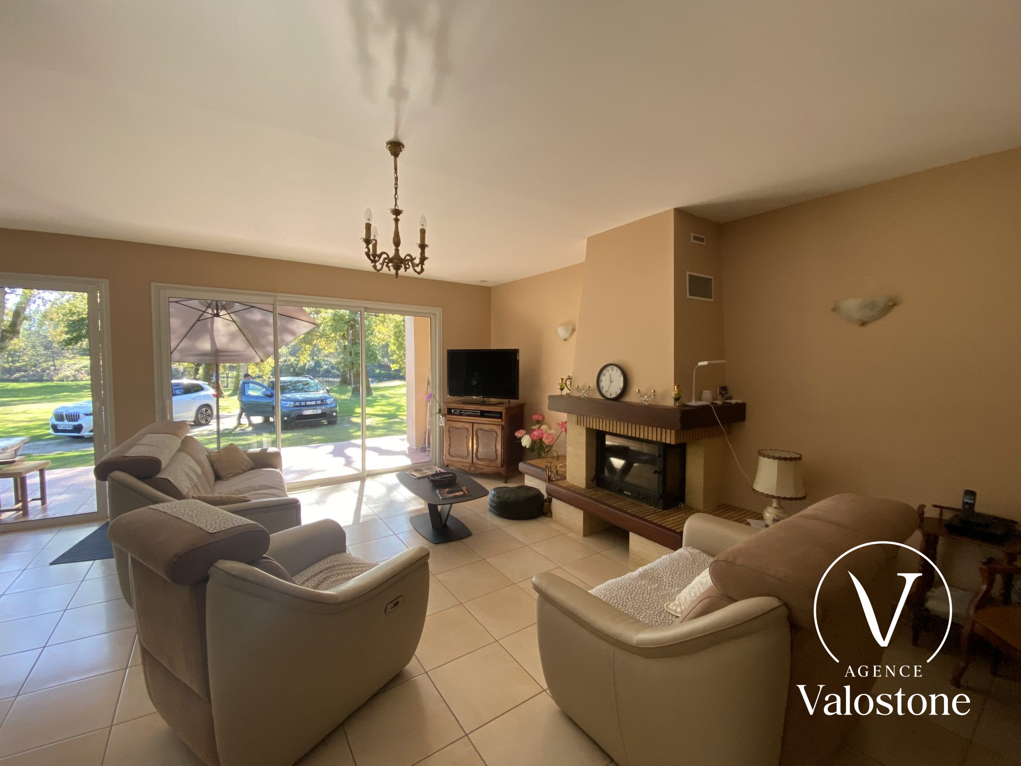 Photo 8 — VALOSTONE INTERNATIONAL