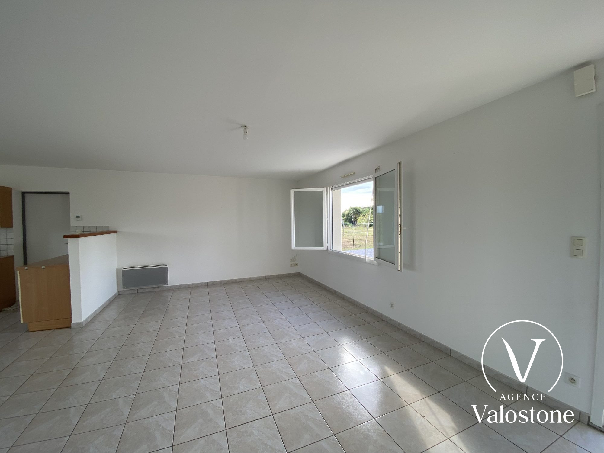 Photo 4 — VALOSTONE INTERNATIONAL