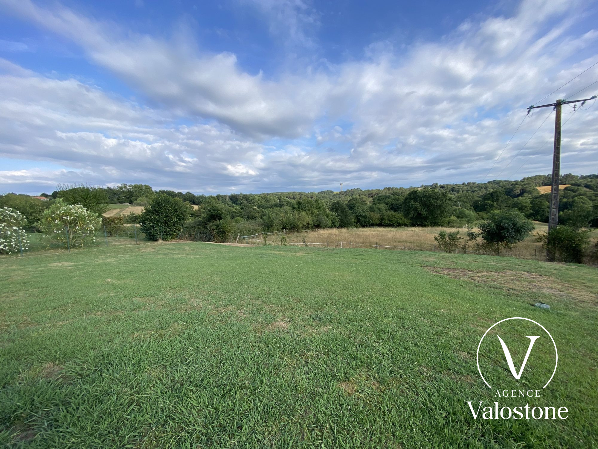 Photo 17 — VALOSTONE INTERNATIONAL