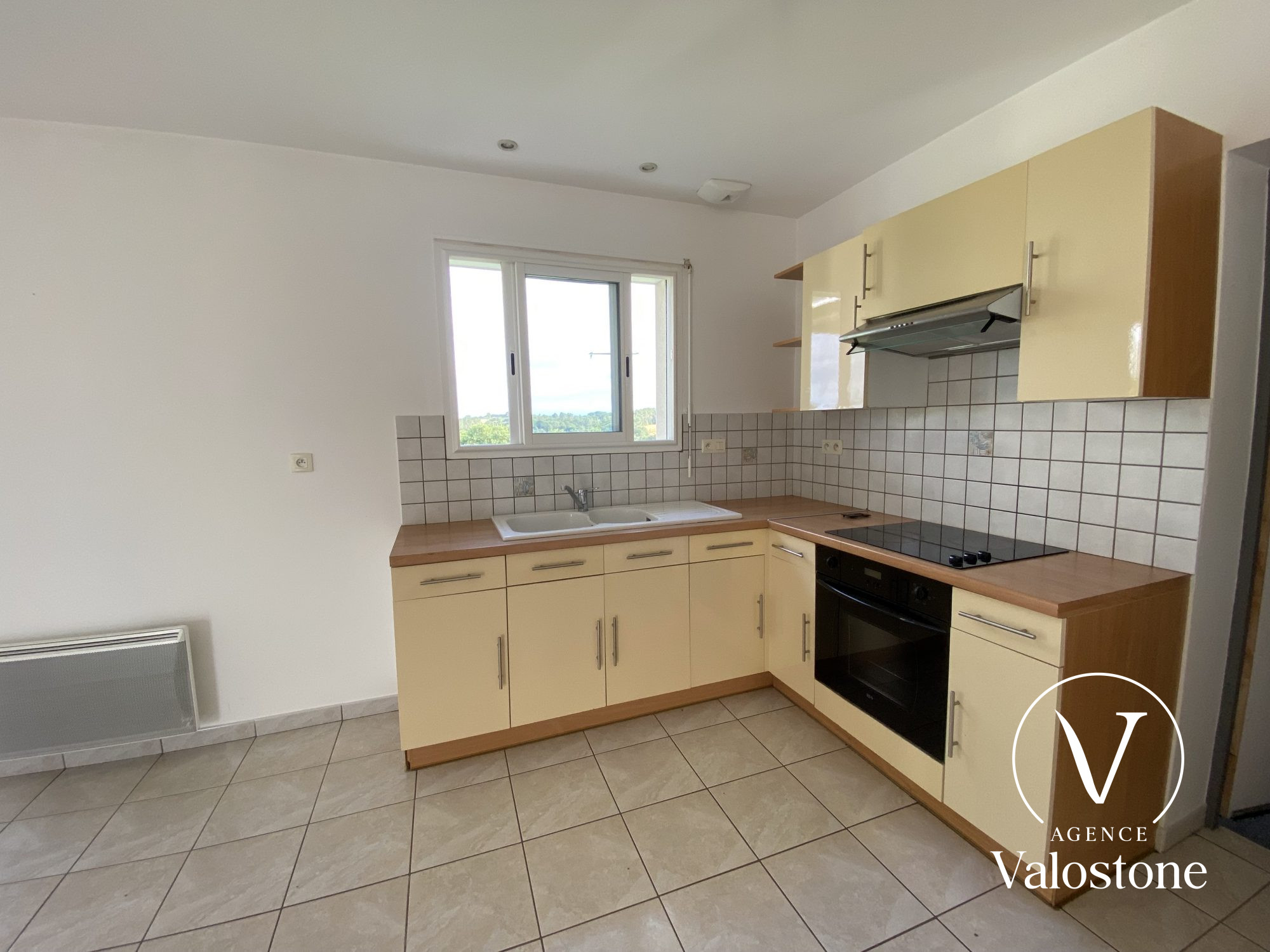 Photo 6 — VALOSTONE INTERNATIONAL