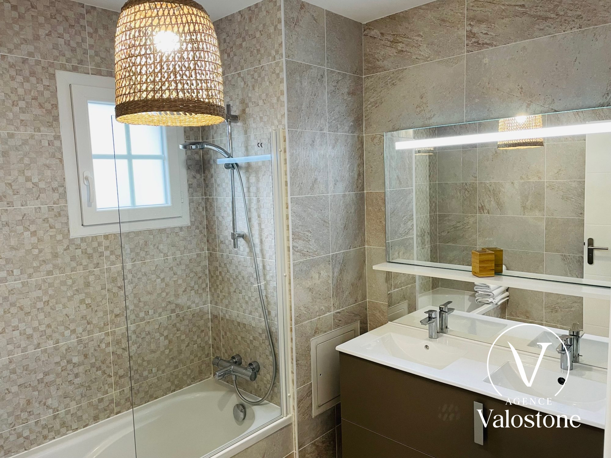 Photo 15 — VALOSTONE INTERNATIONAL