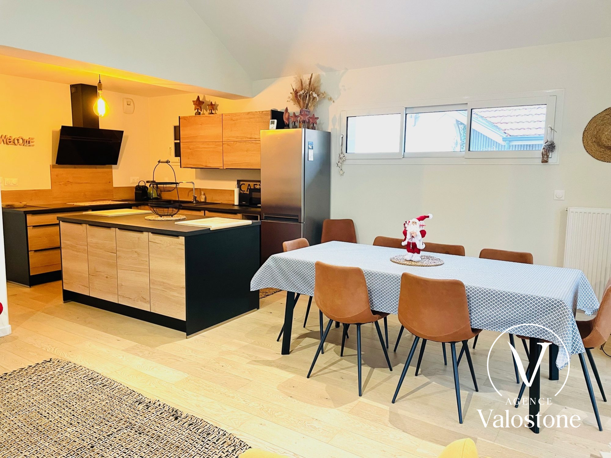 Photo 7 — VALOSTONE INTERNATIONAL