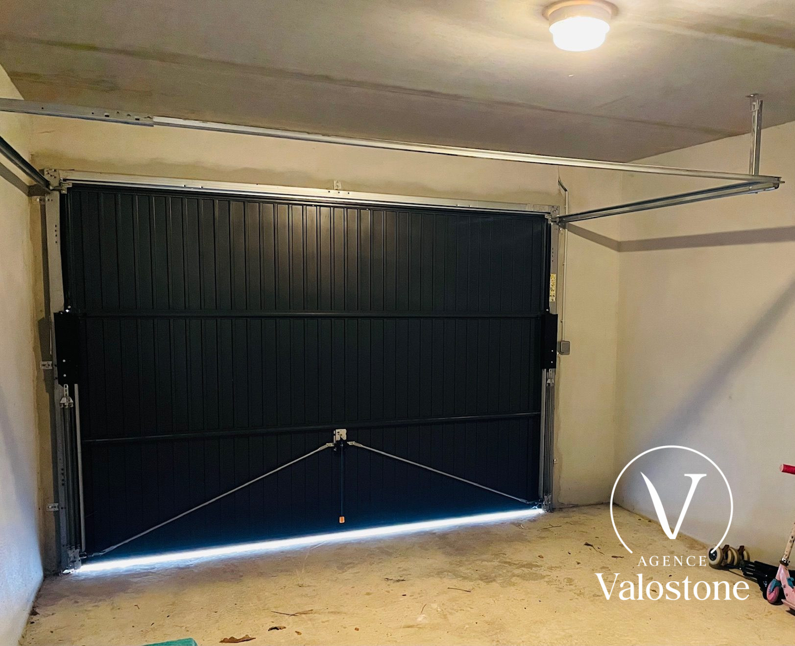 Photo 22 — VALOSTONE INTERNATIONAL
