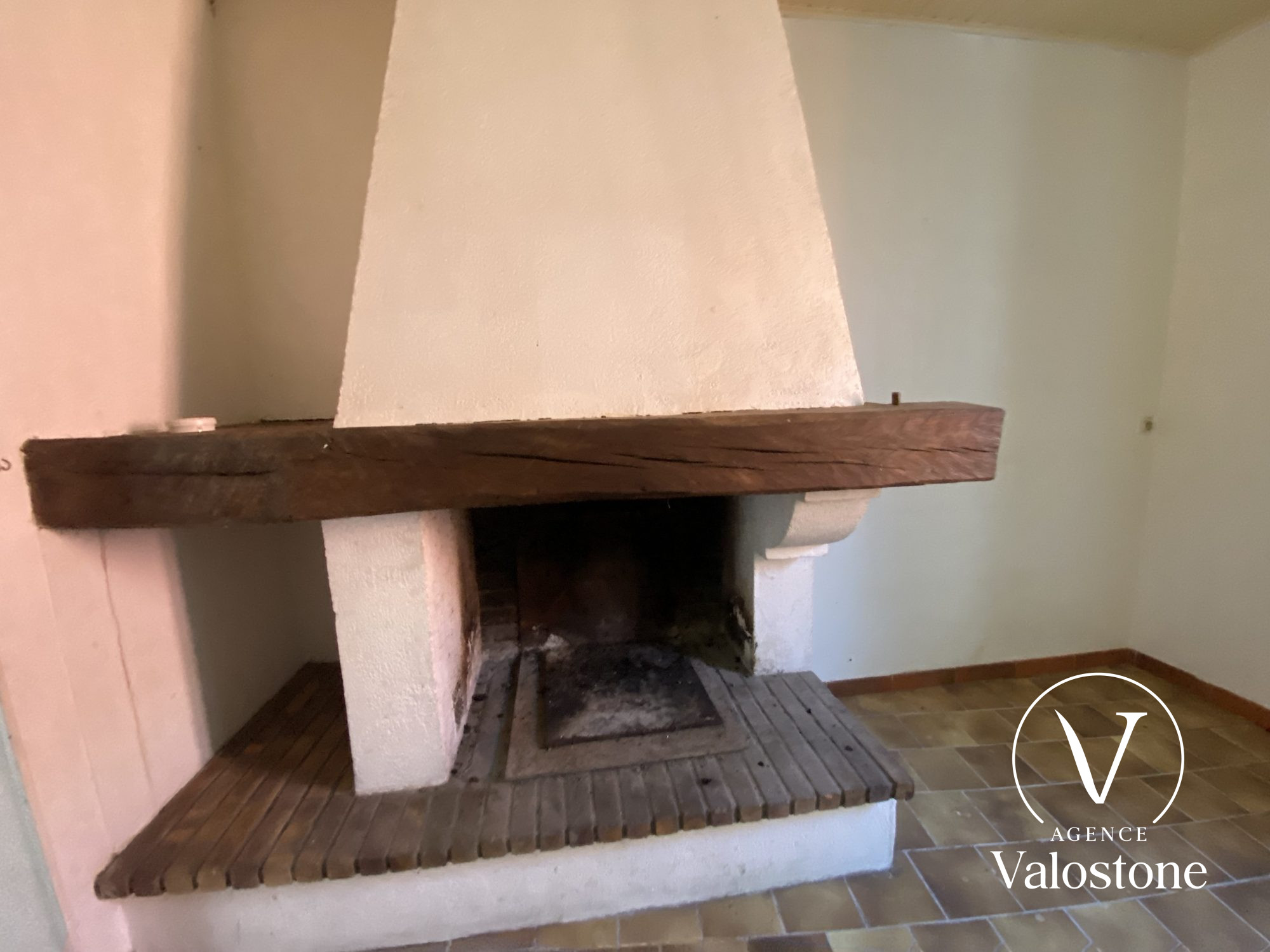 Photo 12 — VALOSTONE INTERNATIONAL