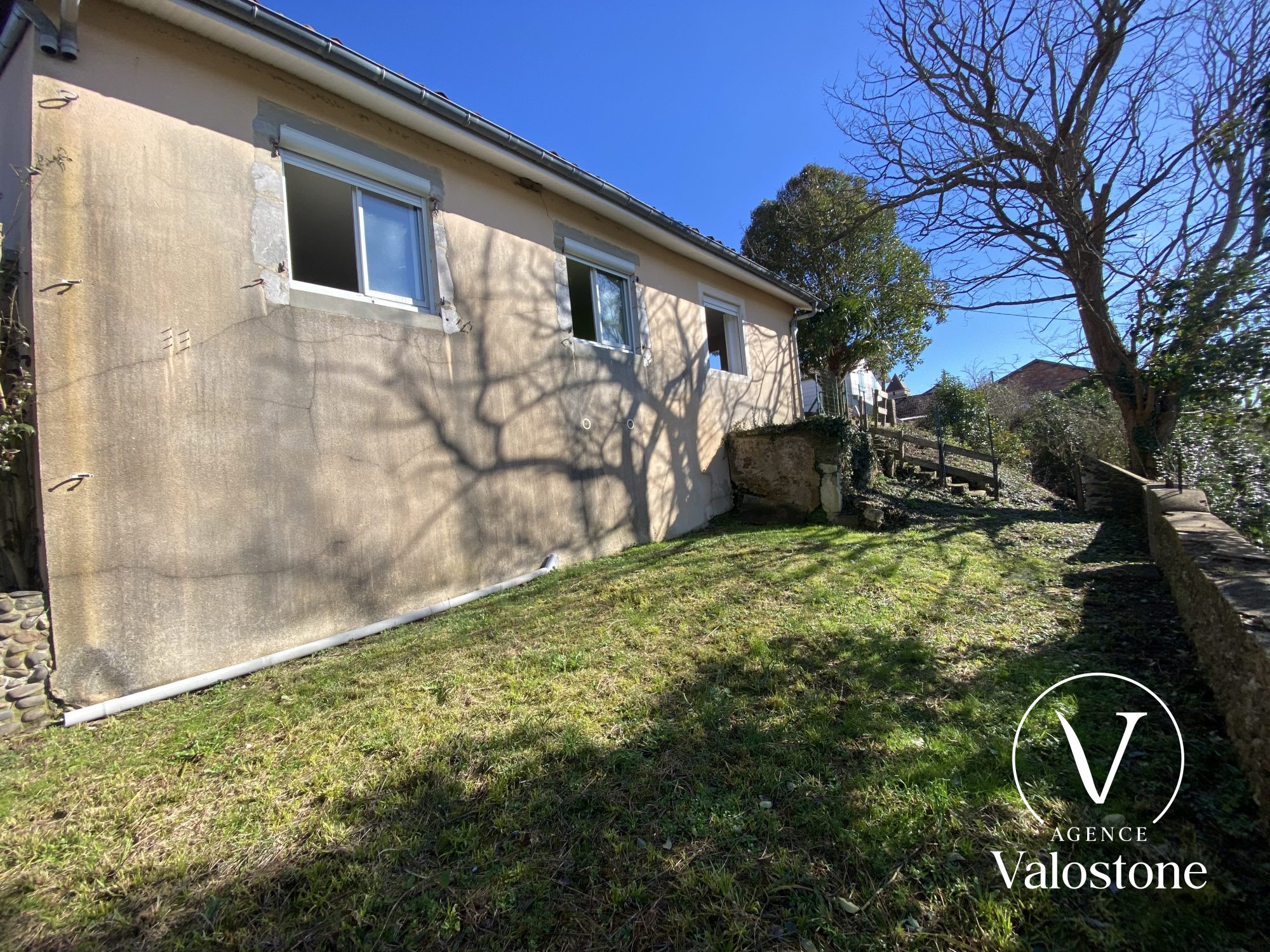 Photo 17 — VALOSTONE INTERNATIONAL