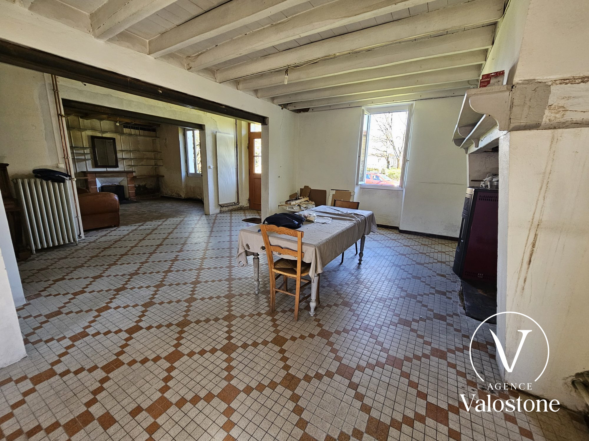Photo 18 — VALOSTONE INTERNATIONAL