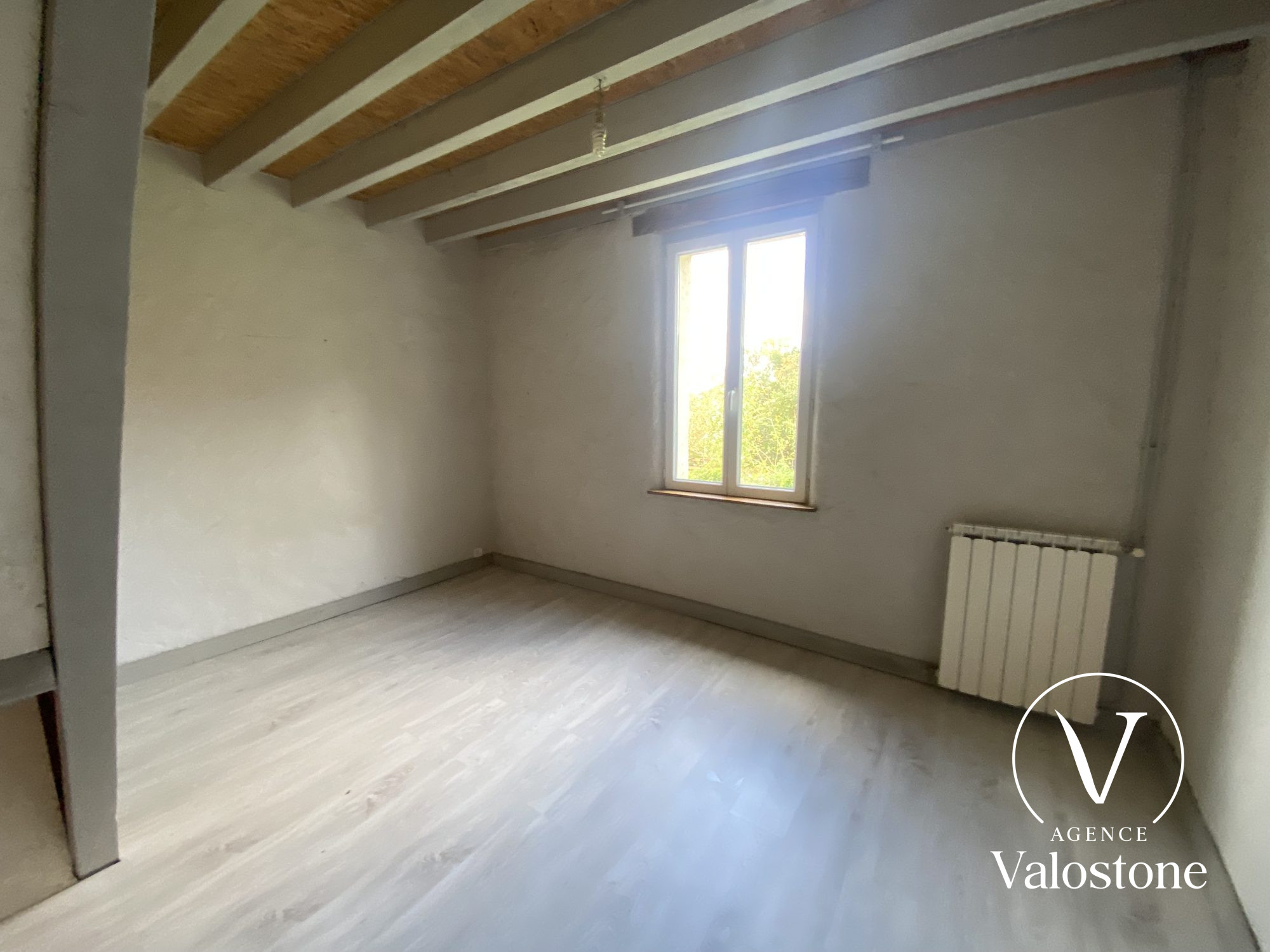 Photo 17 — VALOSTONE INTERNATIONAL