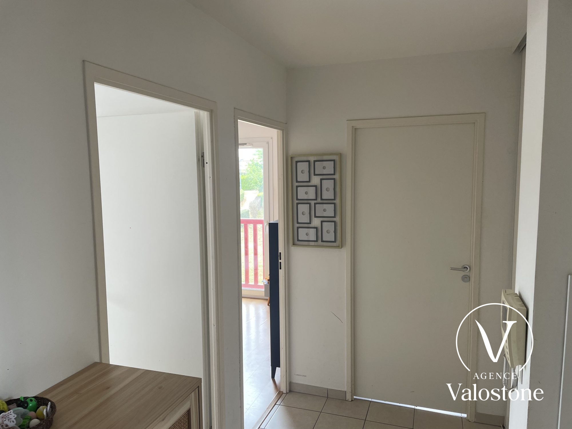 Photo 5 — VALOSTONE INTERNATIONAL