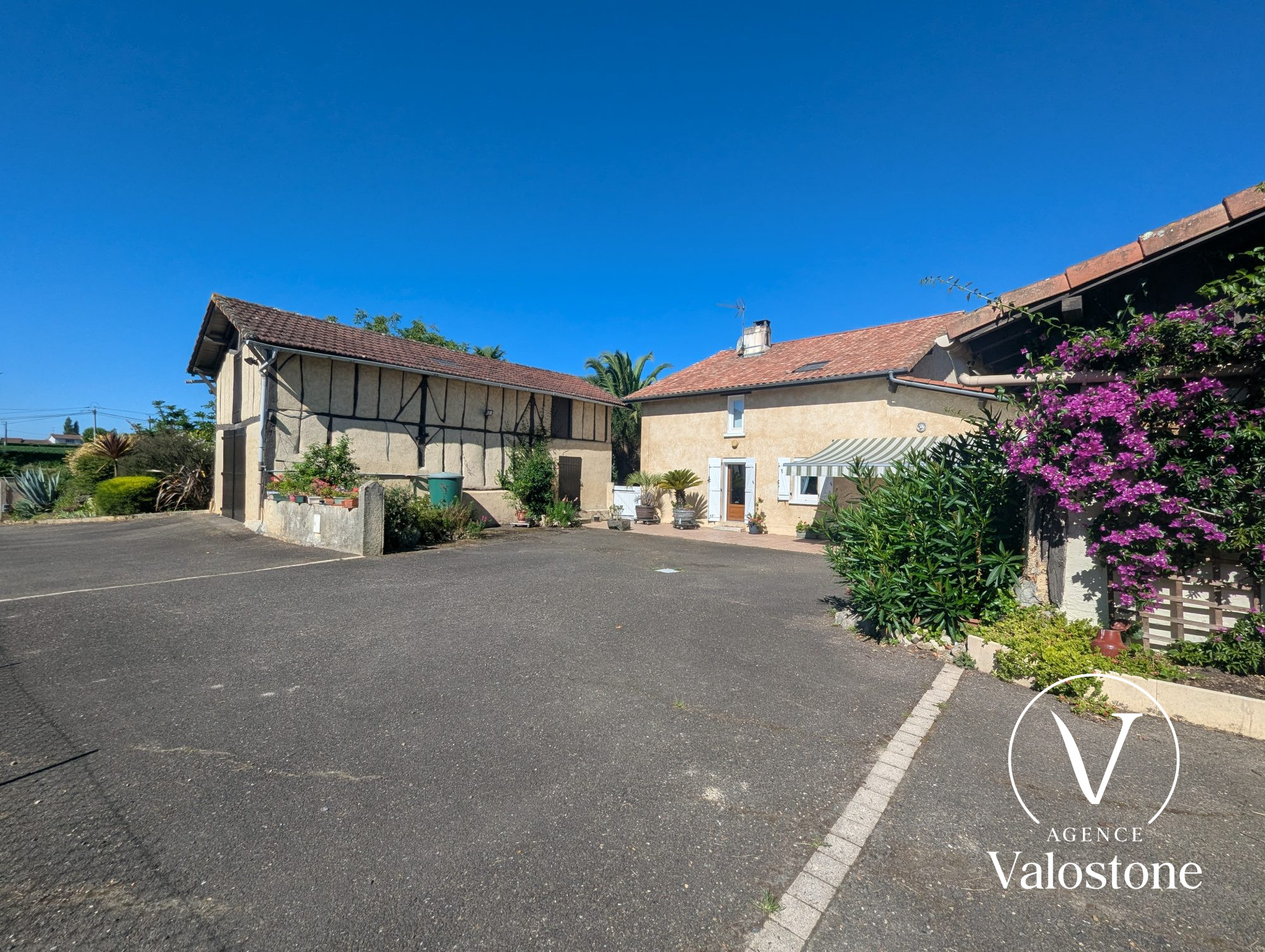 Photo 10 — VALOSTONE INTERNATIONAL