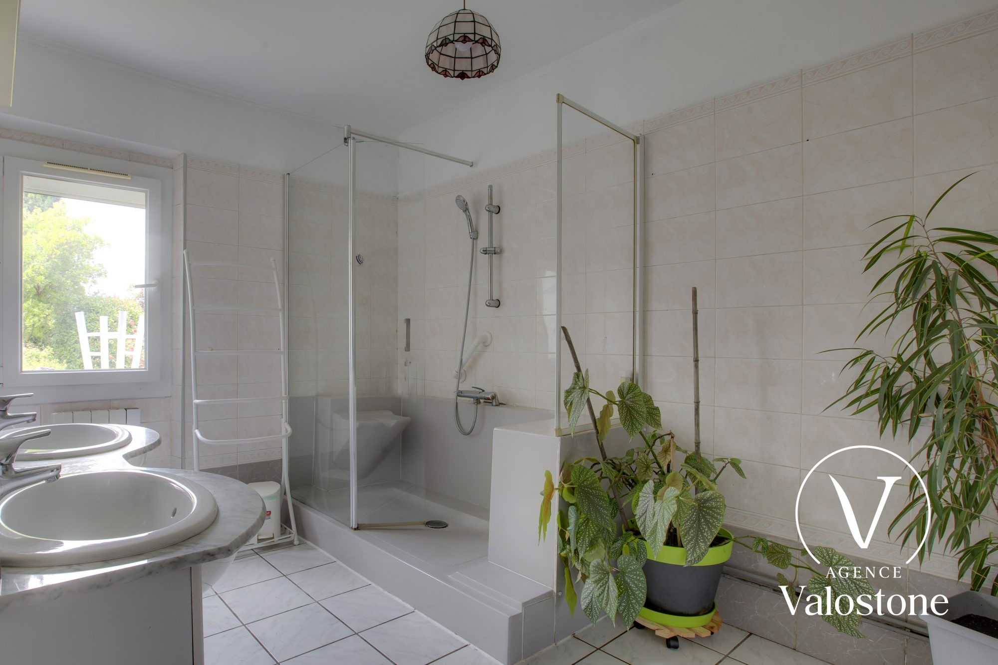 Photo 15 — VALOSTONE INTERNATIONAL