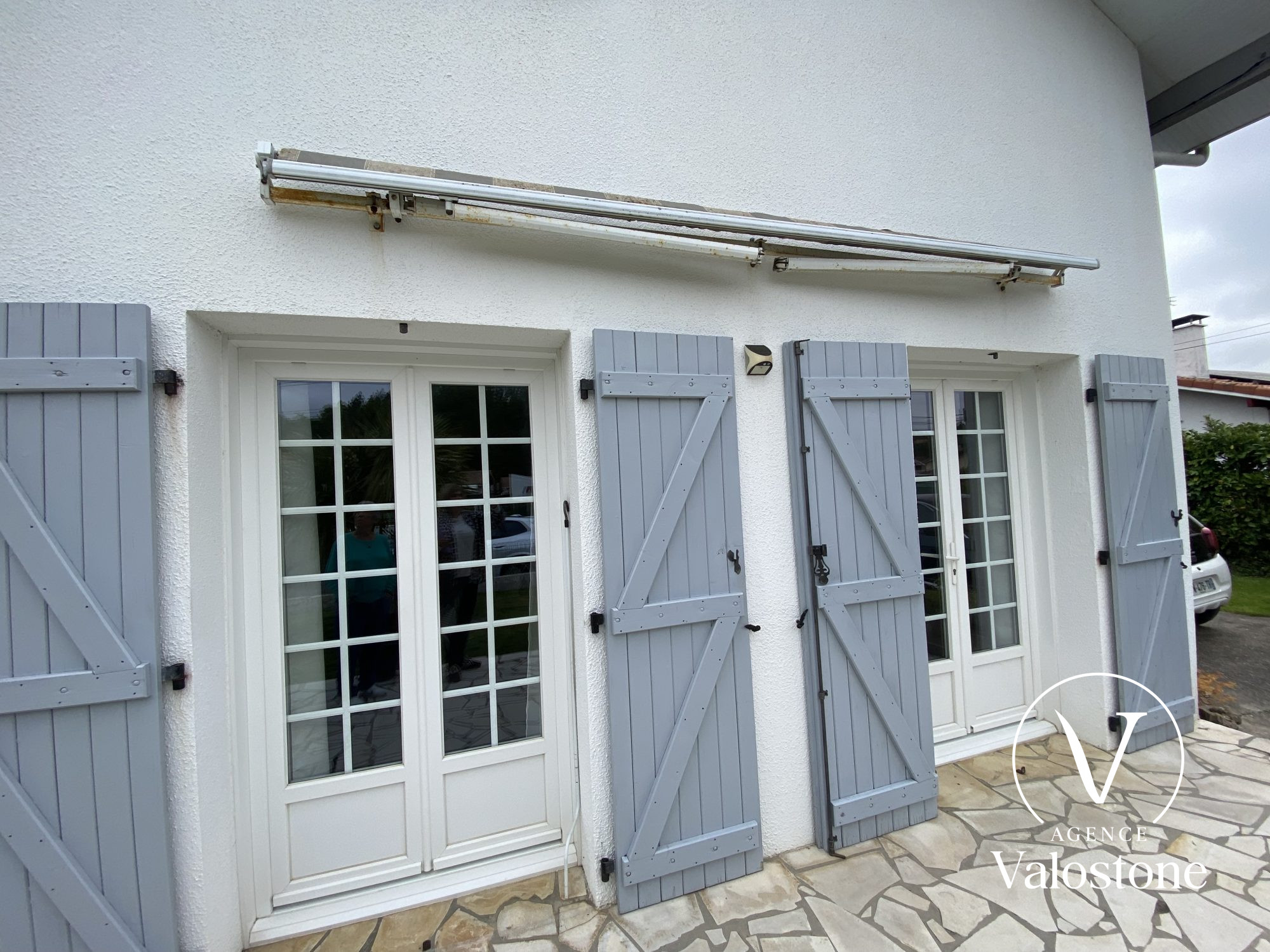 Photo 7 — VALOSTONE INTERNATIONAL