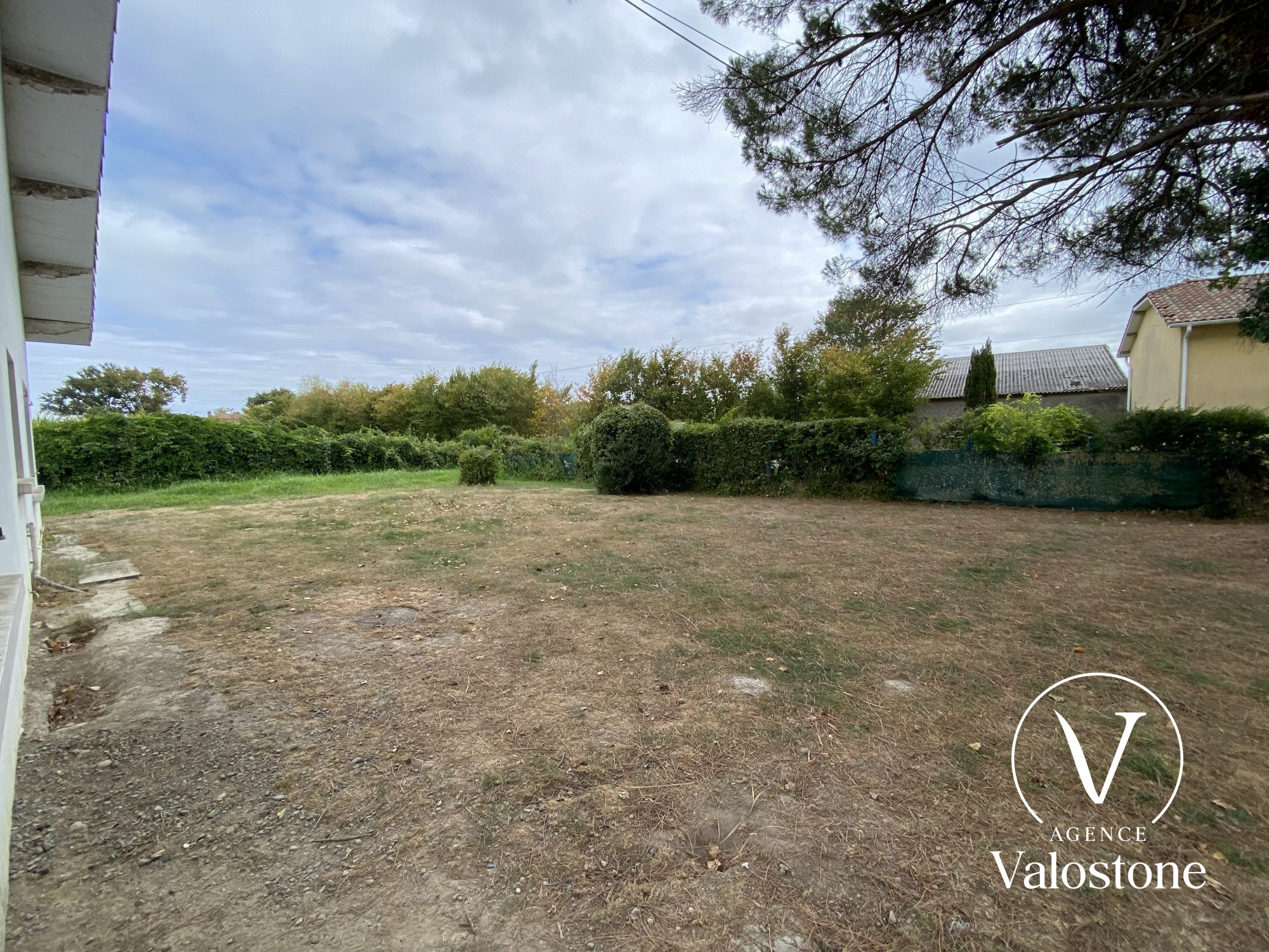 Photo 13 — VALOSTONE INTERNATIONAL