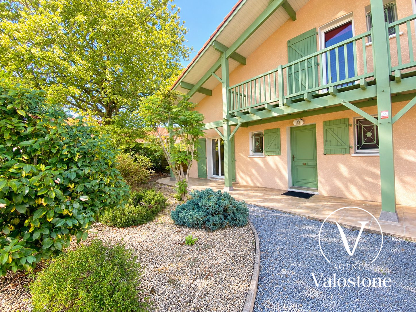 Photo 4 — VALOSTONE INTERNATIONAL