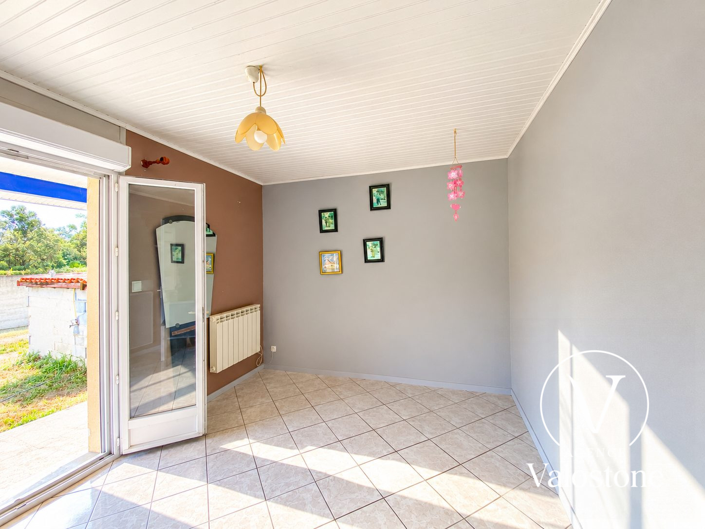 Photo 11 — VALOSTONE INTERNATIONAL