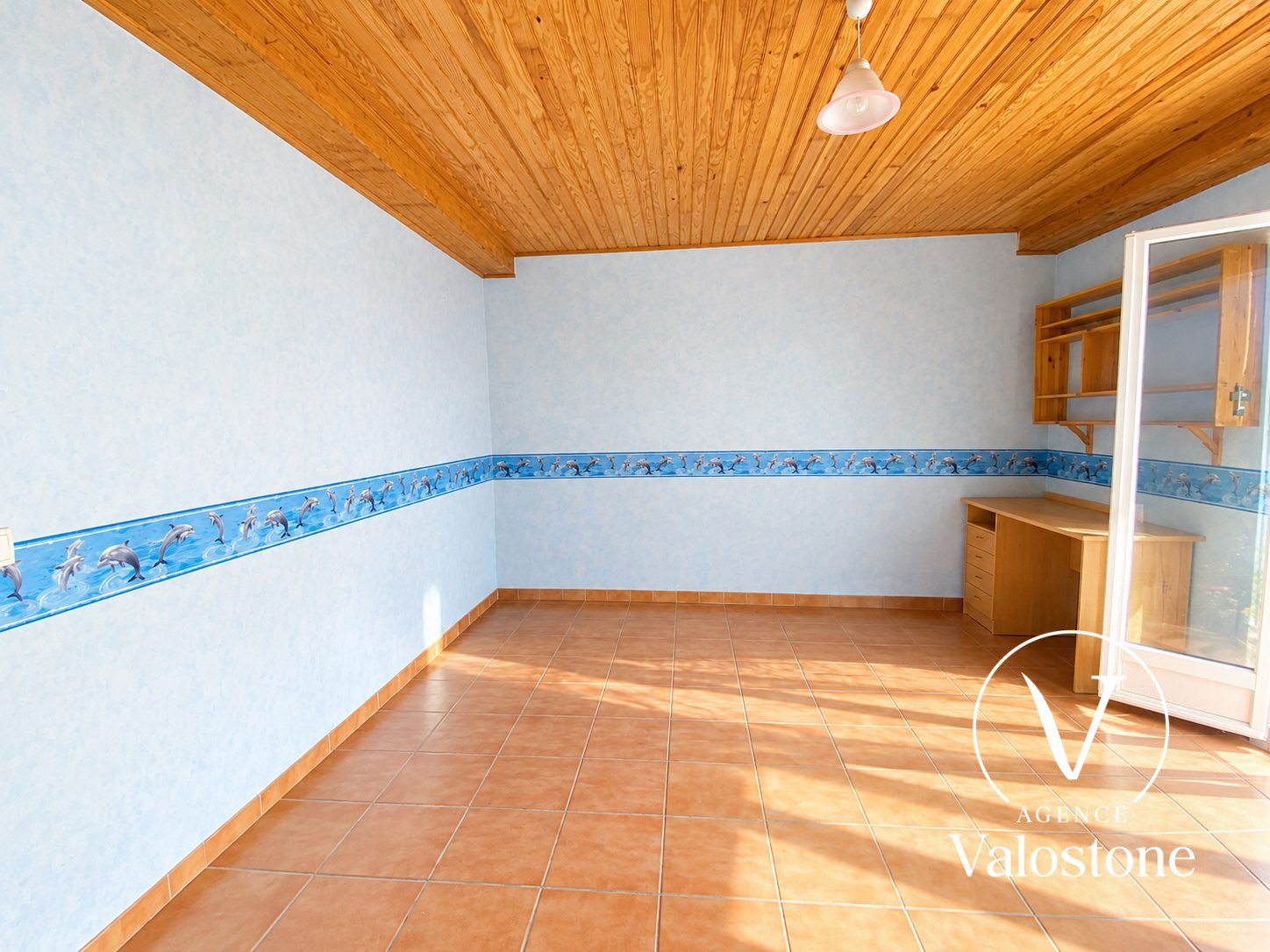 Photo 15 — VALOSTONE INTERNATIONAL