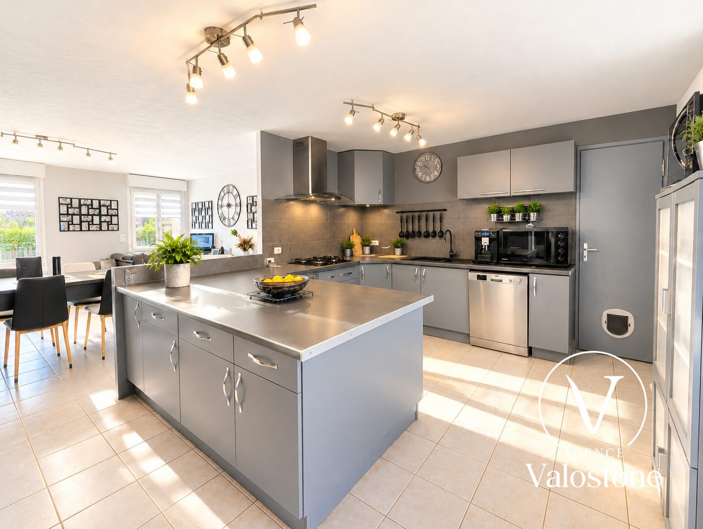 Photo 2 — VALOSTONE INTERNATIONAL