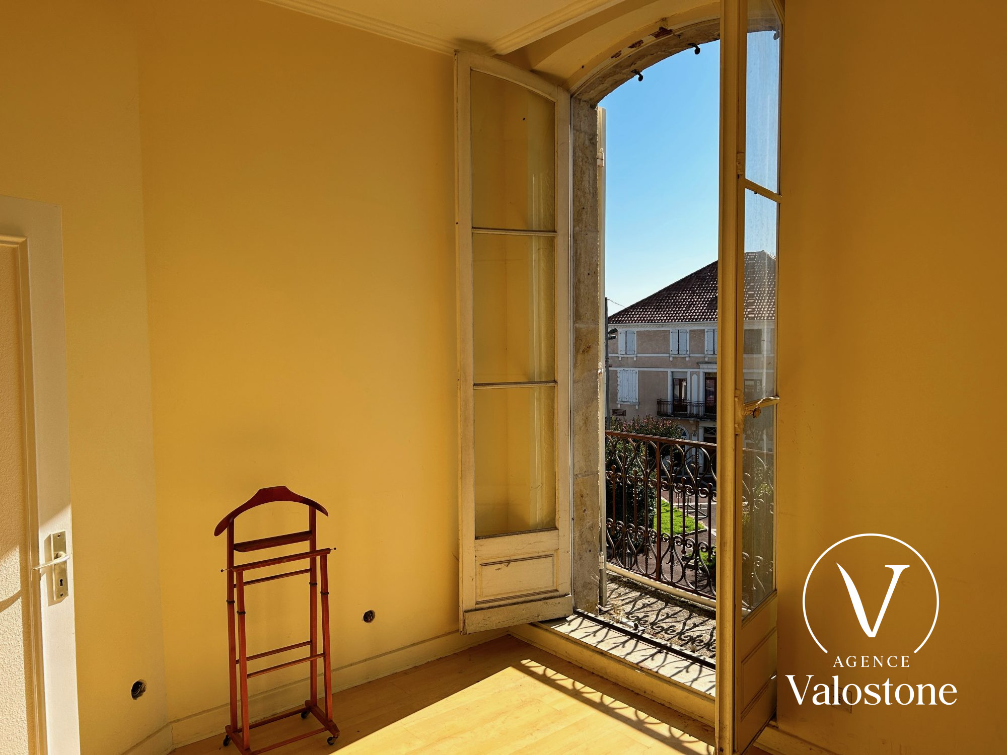 Photo 7 — VALOSTONE INTERNATIONAL