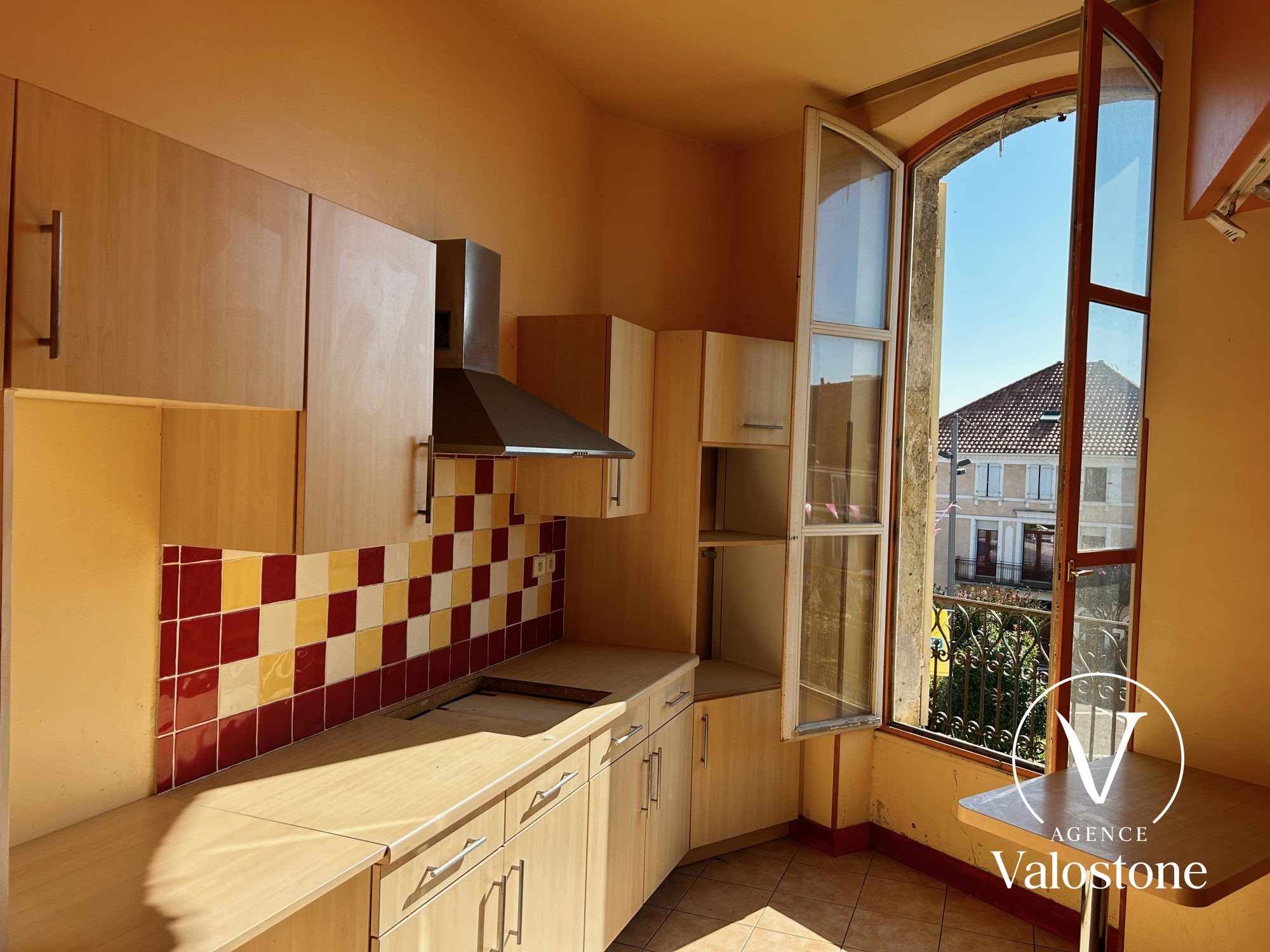 Photo 6 — VALOSTONE INTERNATIONAL