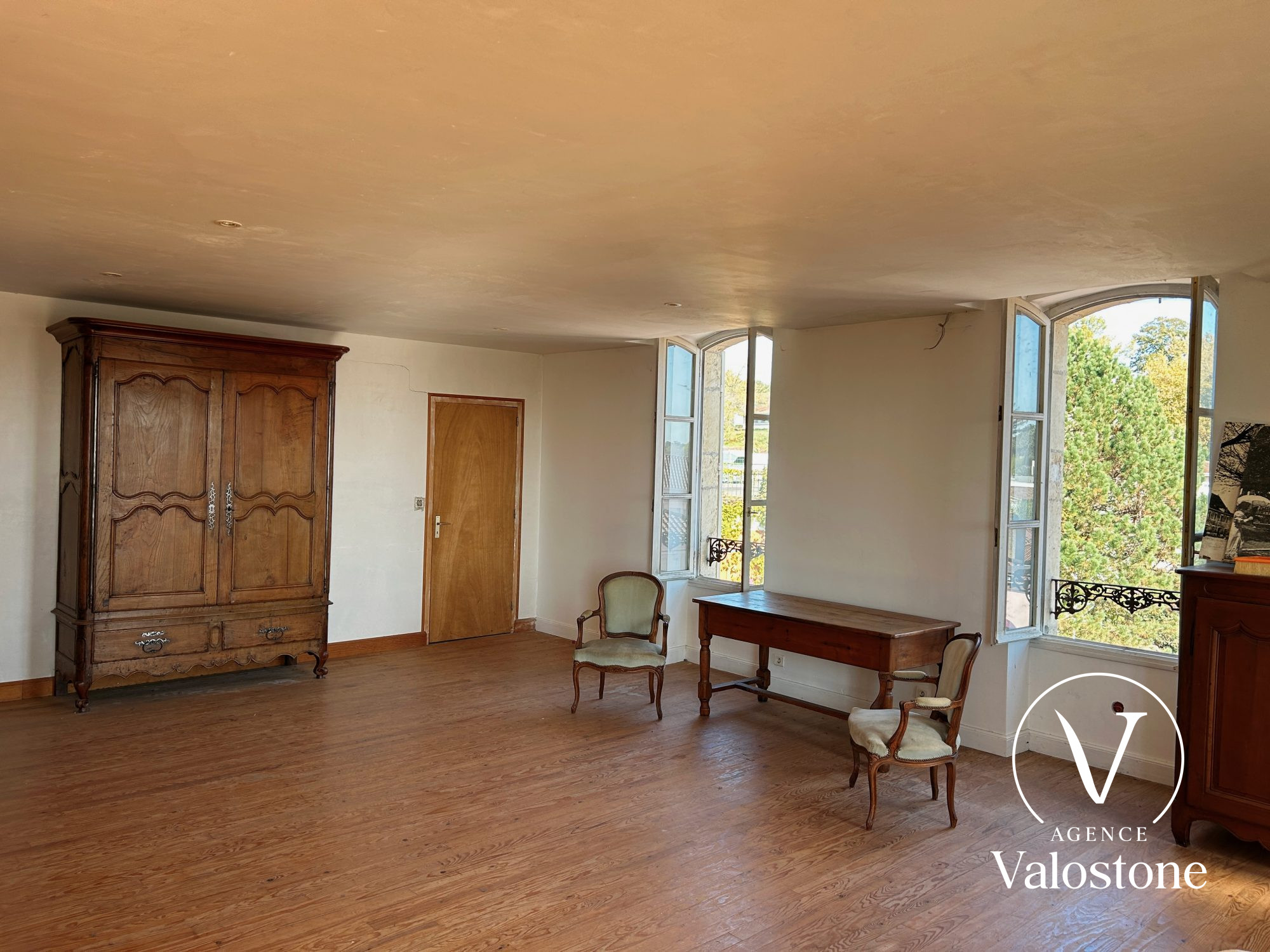Photo 9 — VALOSTONE INTERNATIONAL