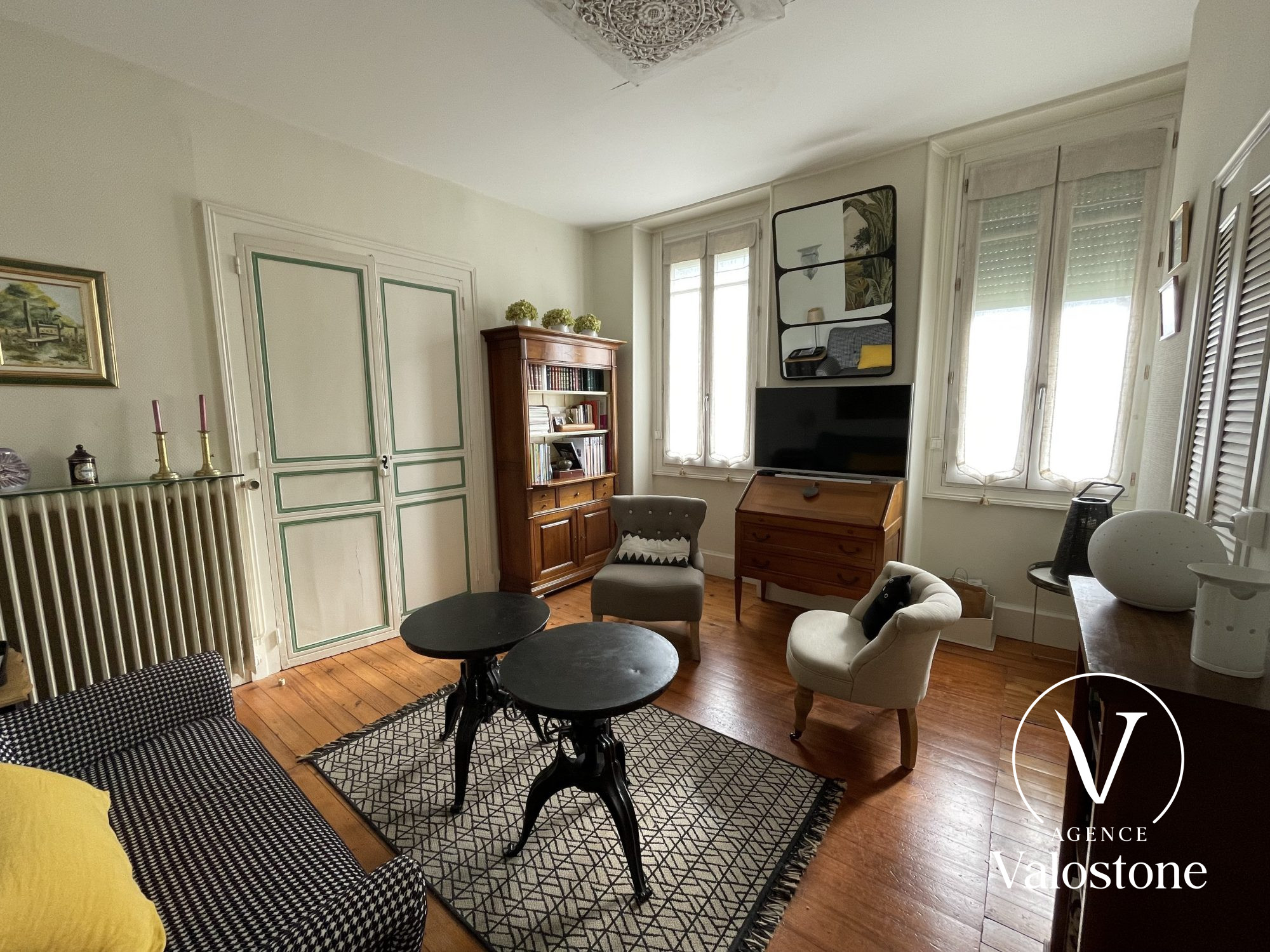Photo 9 — VALOSTONE INTERNATIONAL