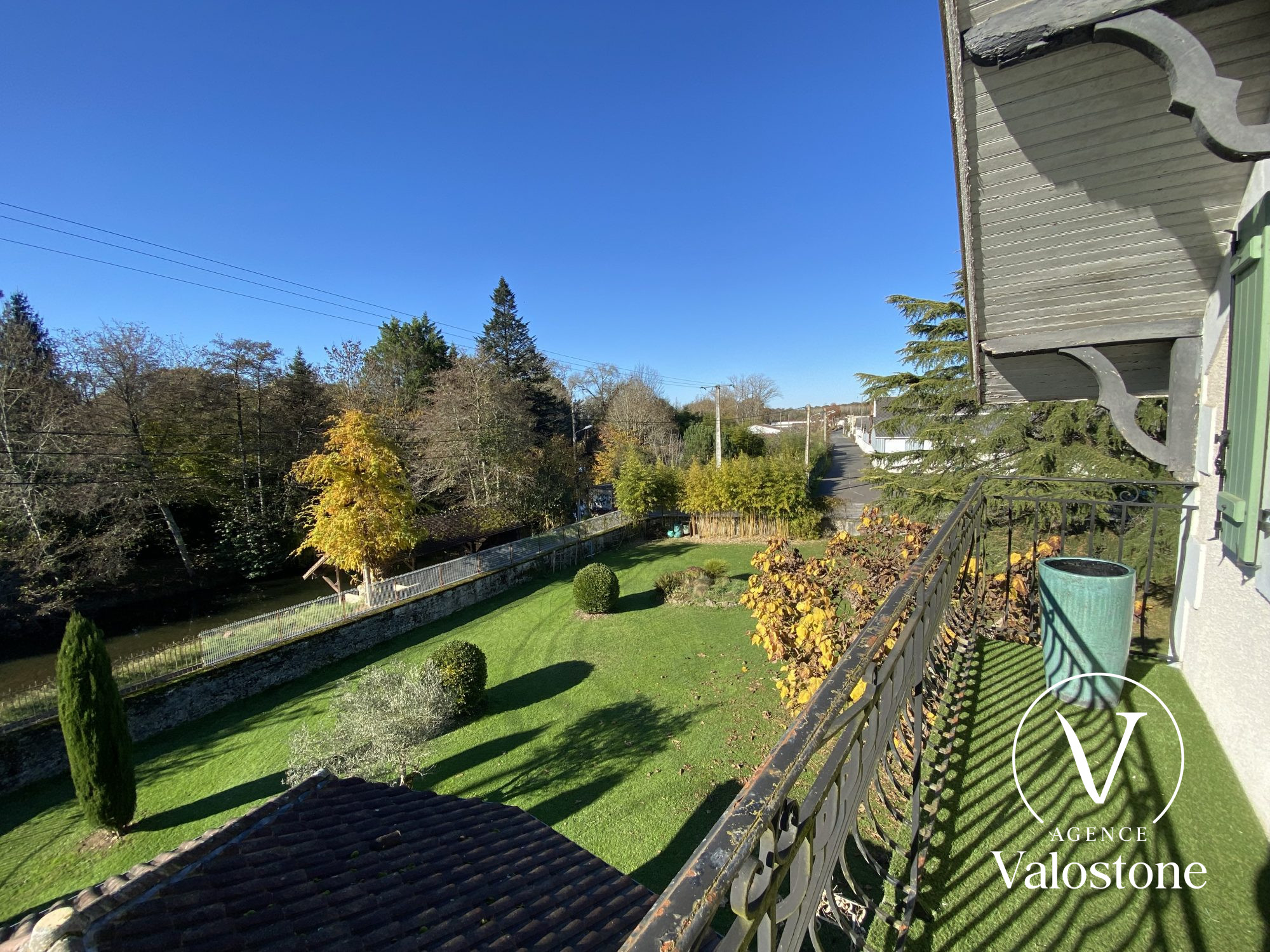 Photo 2 — VALOSTONE INTERNATIONAL