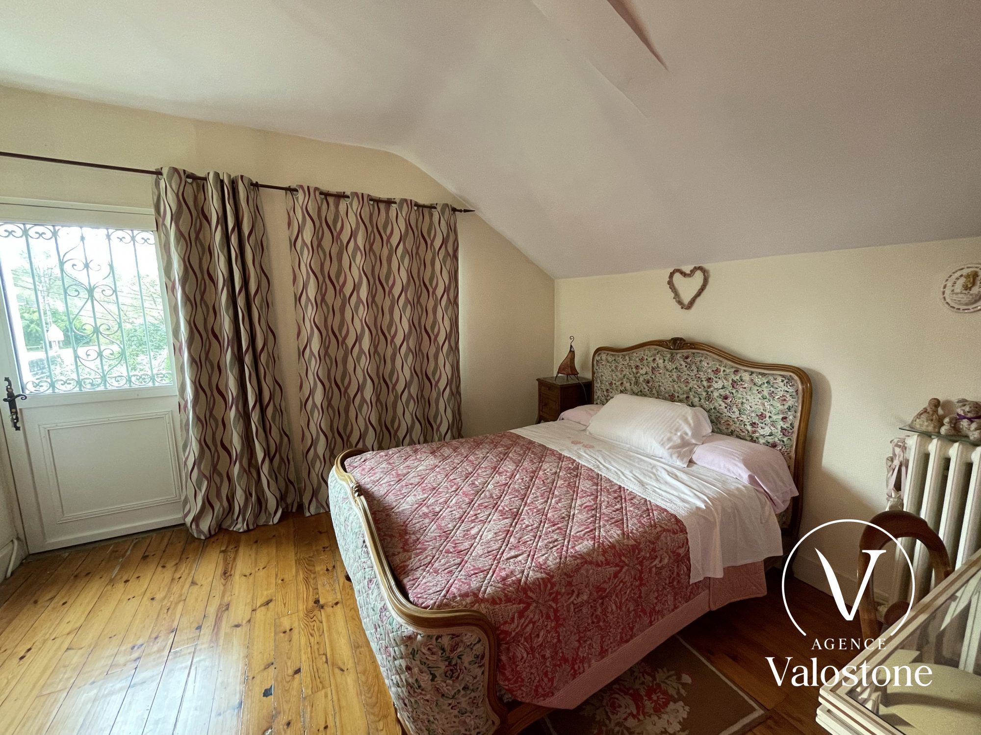 Photo 11 — VALOSTONE INTERNATIONAL