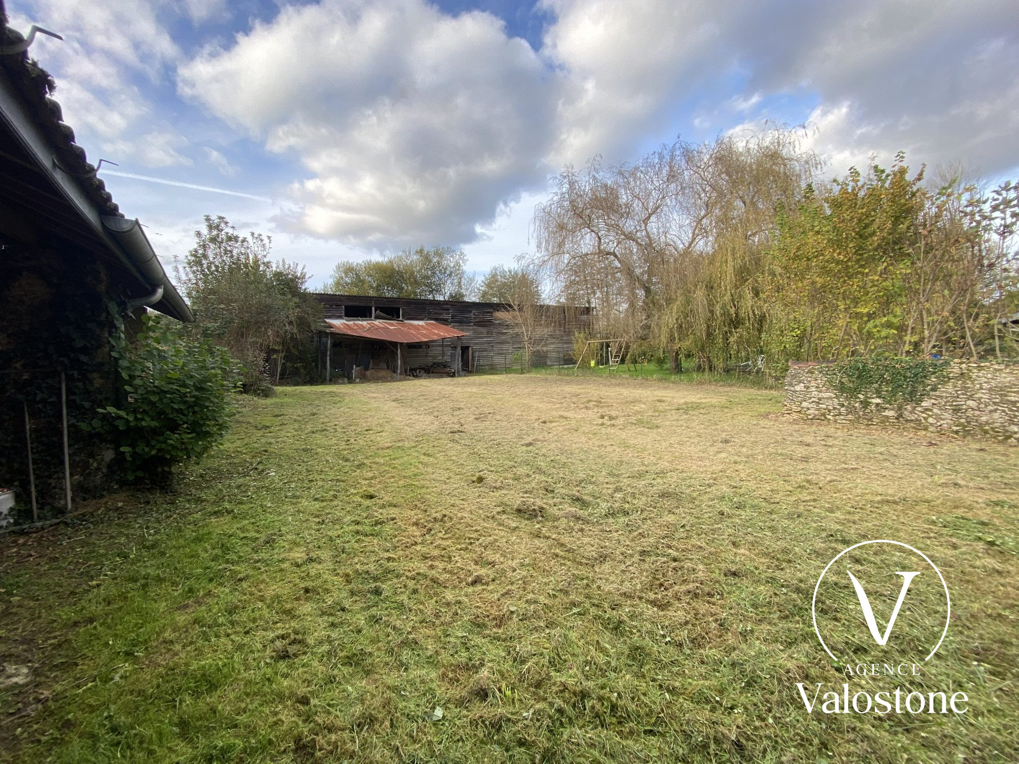 Photo 10 — VALOSTONE INTERNATIONAL
