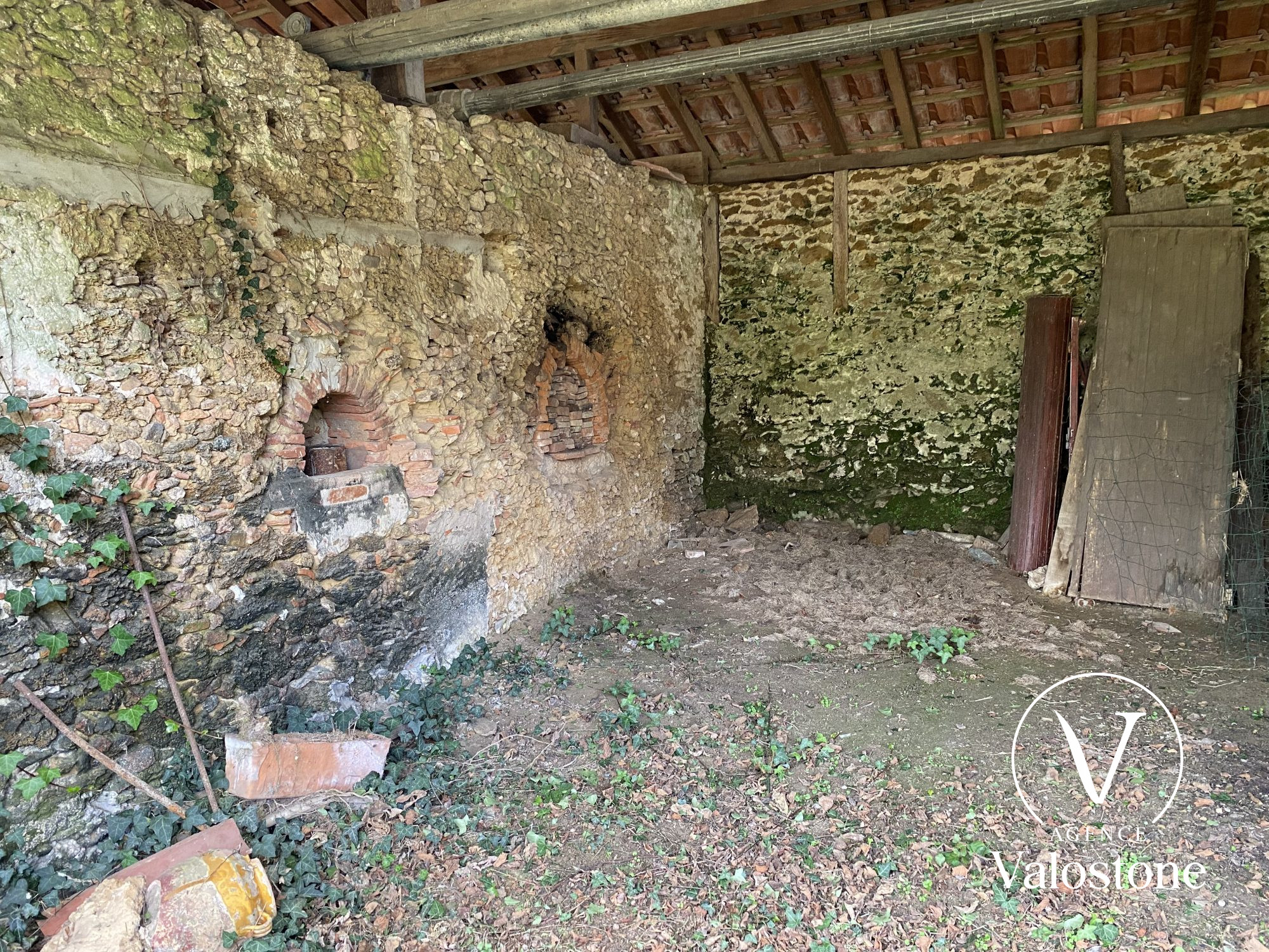 Photo 9 — VALOSTONE INTERNATIONAL