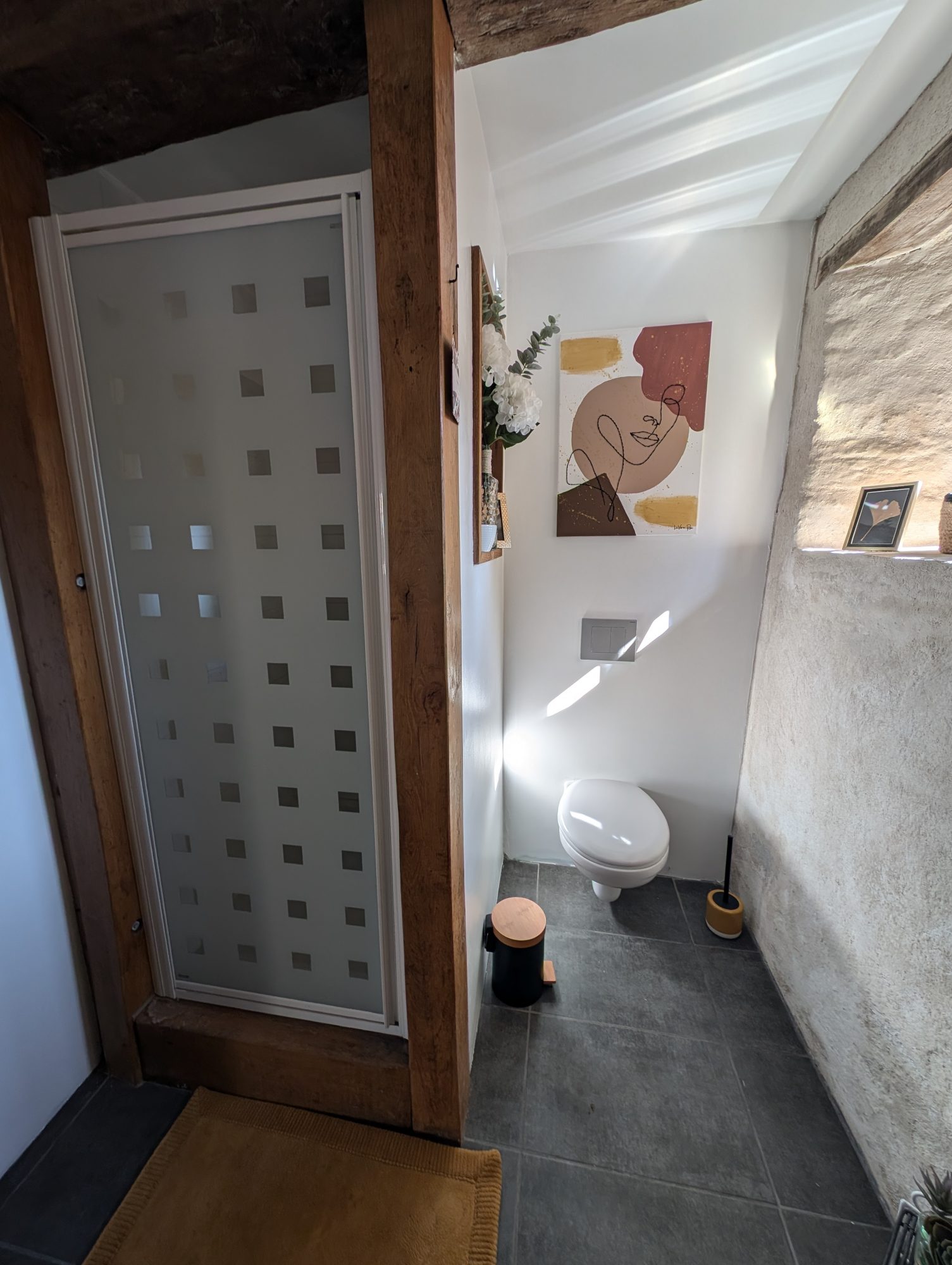 Photo 7 — CABINET A&G