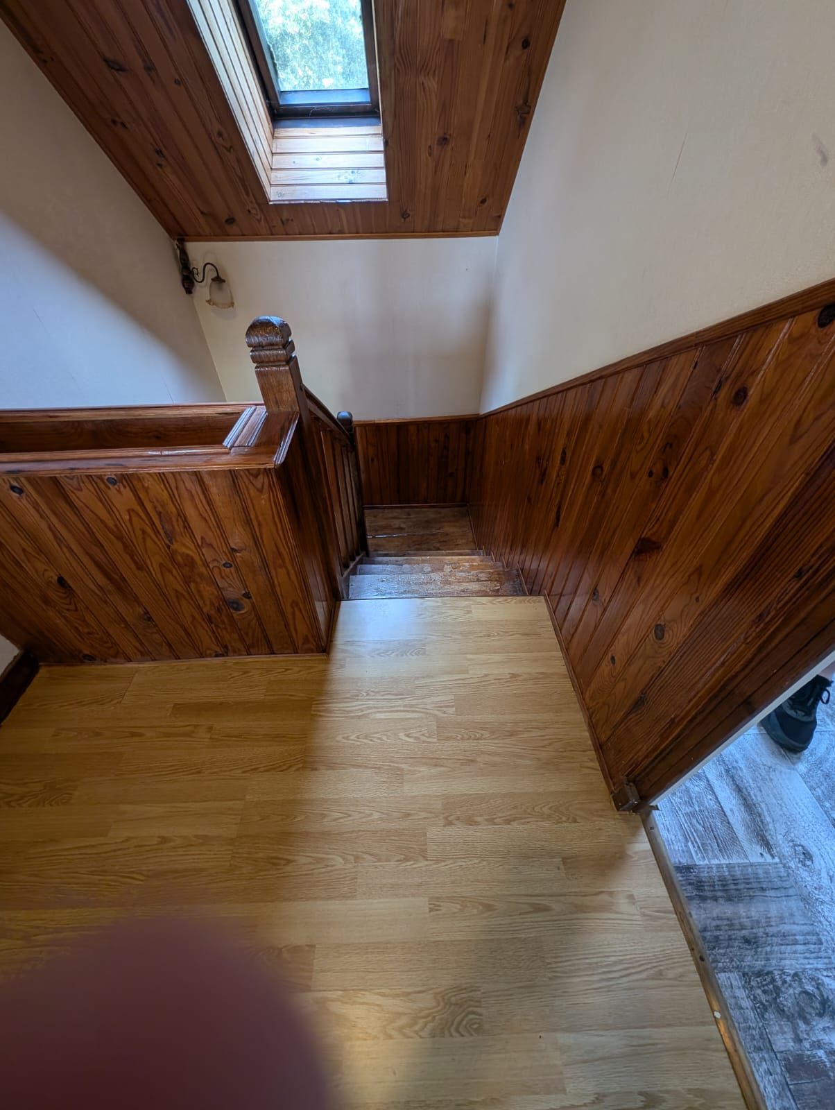Photo 18 — CABINET A&G