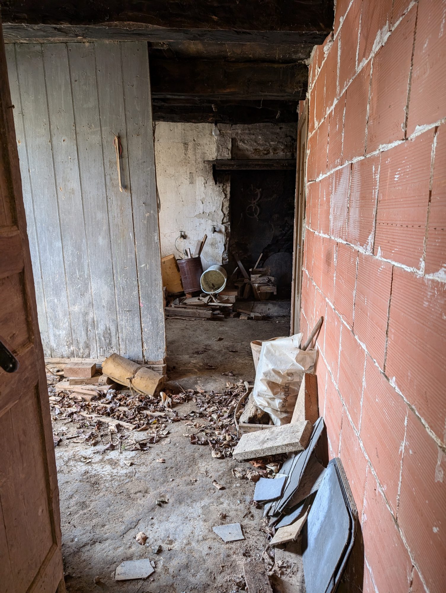 Photo 17 — CABINET A&G