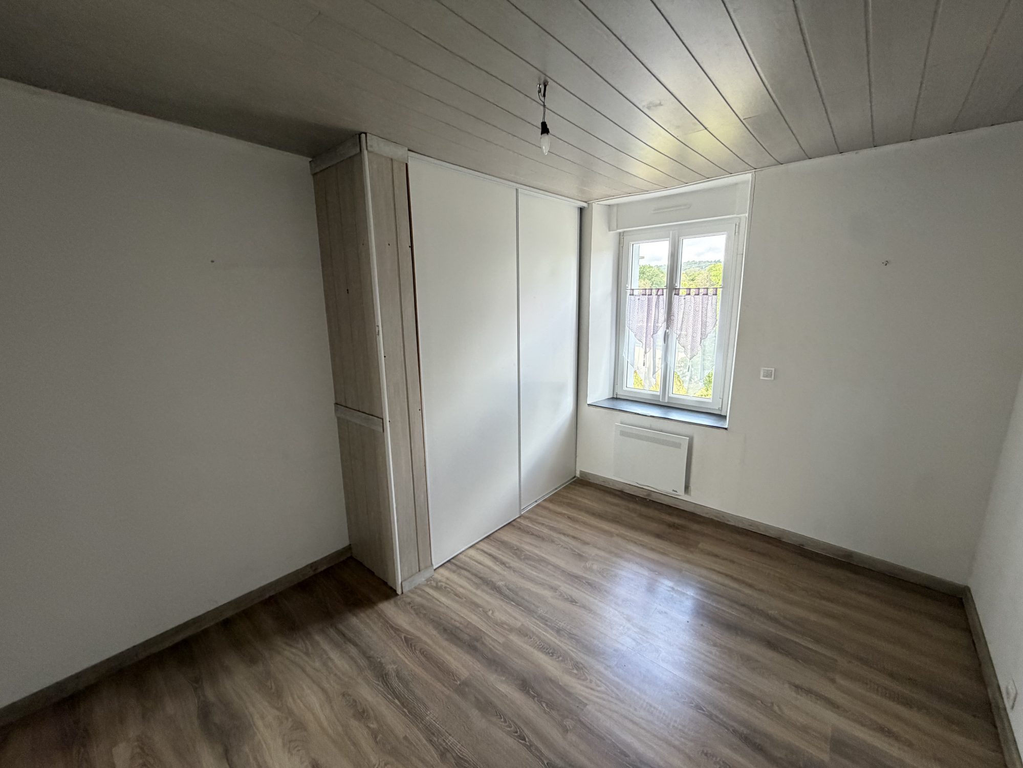 Photo 3 — CABINET A&G