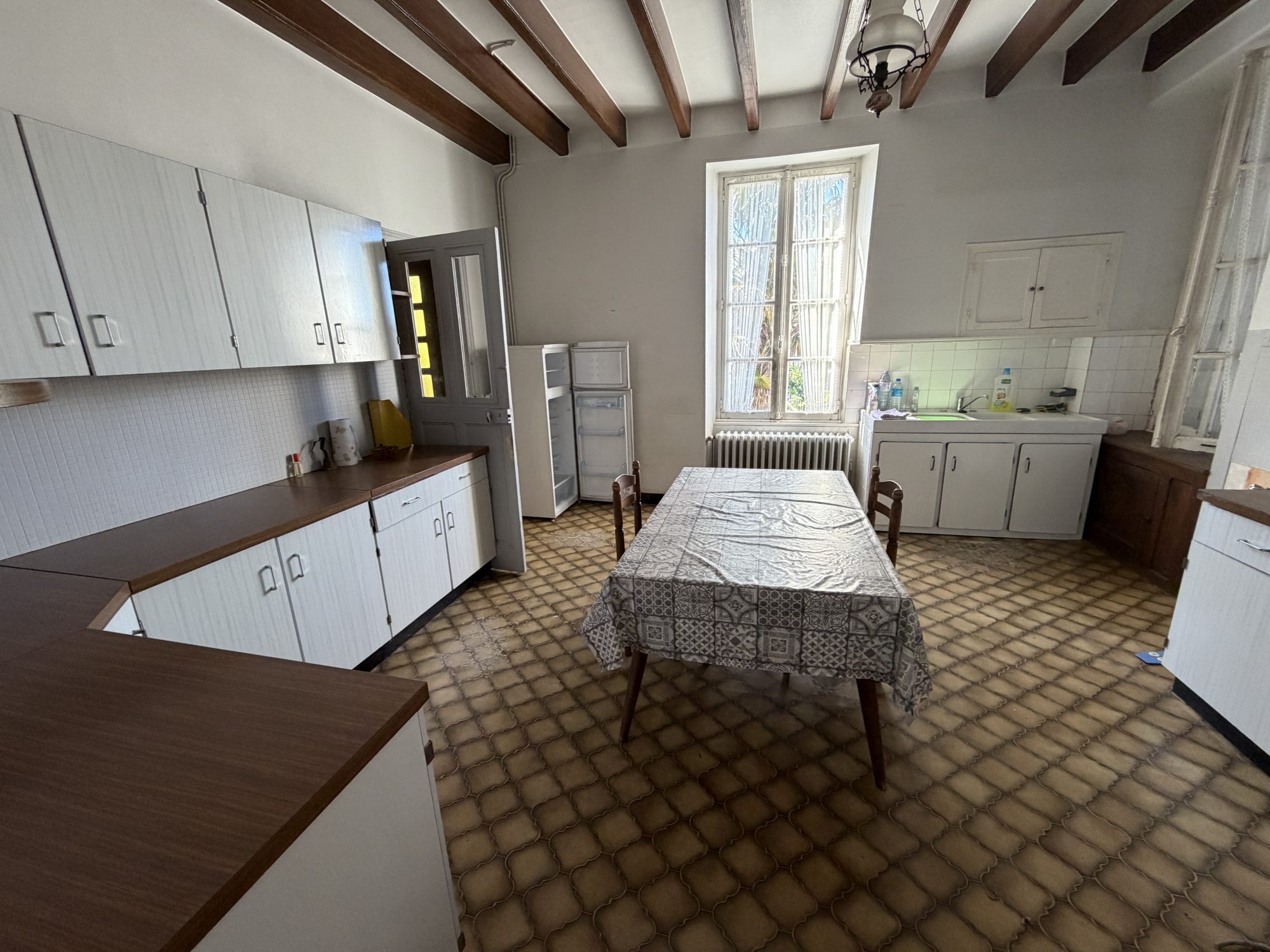 Photo 4 — CABINET A&G
