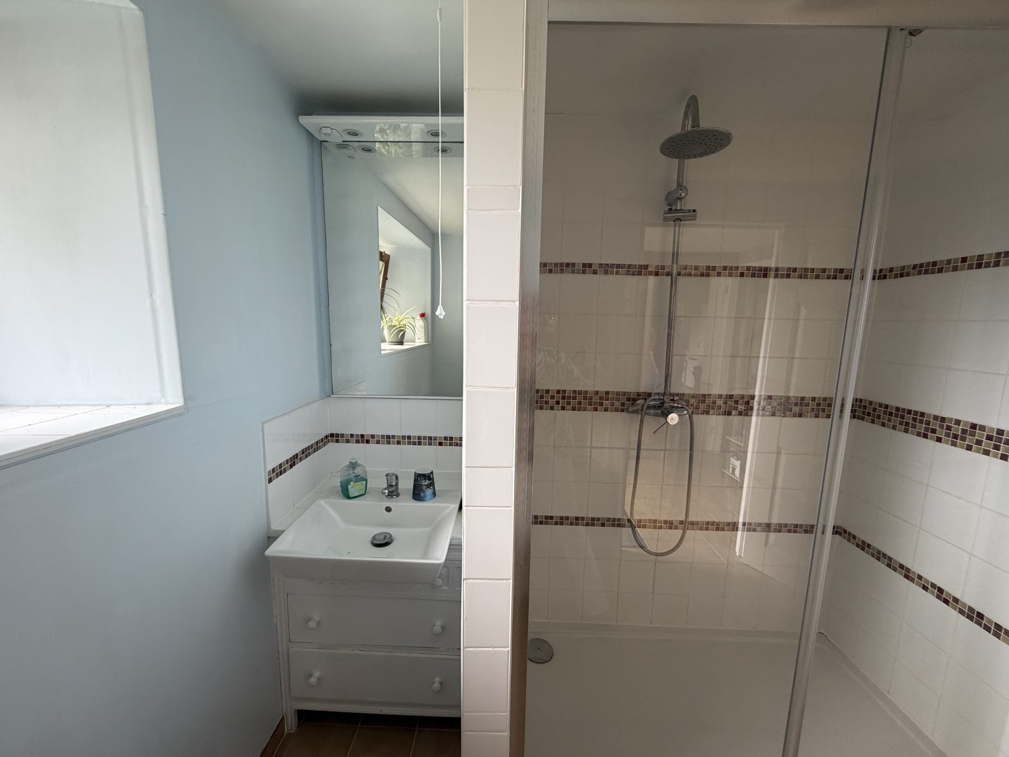 Photo 9 — CABINET A&G