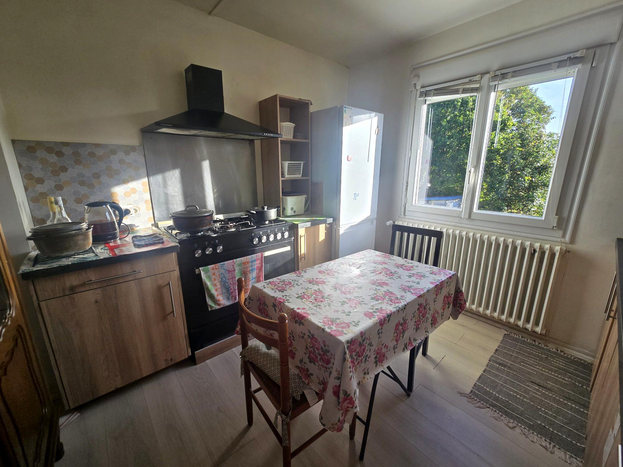 Photo 3 — CABINET A&G