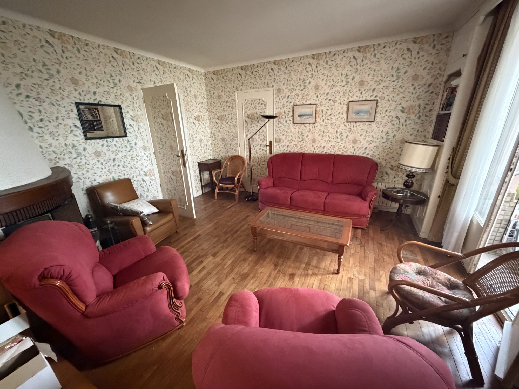 Photo 5 — CABINET A&G