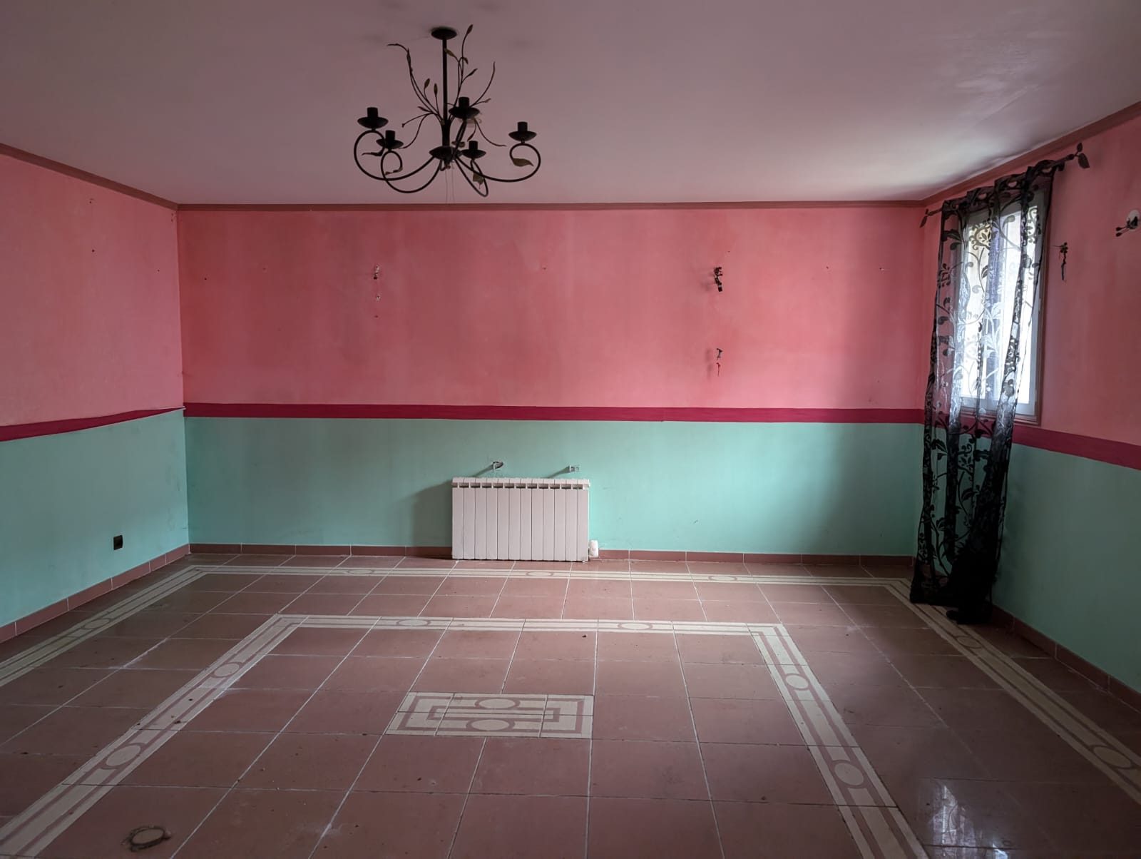 Photo 4 — CABINET A&G