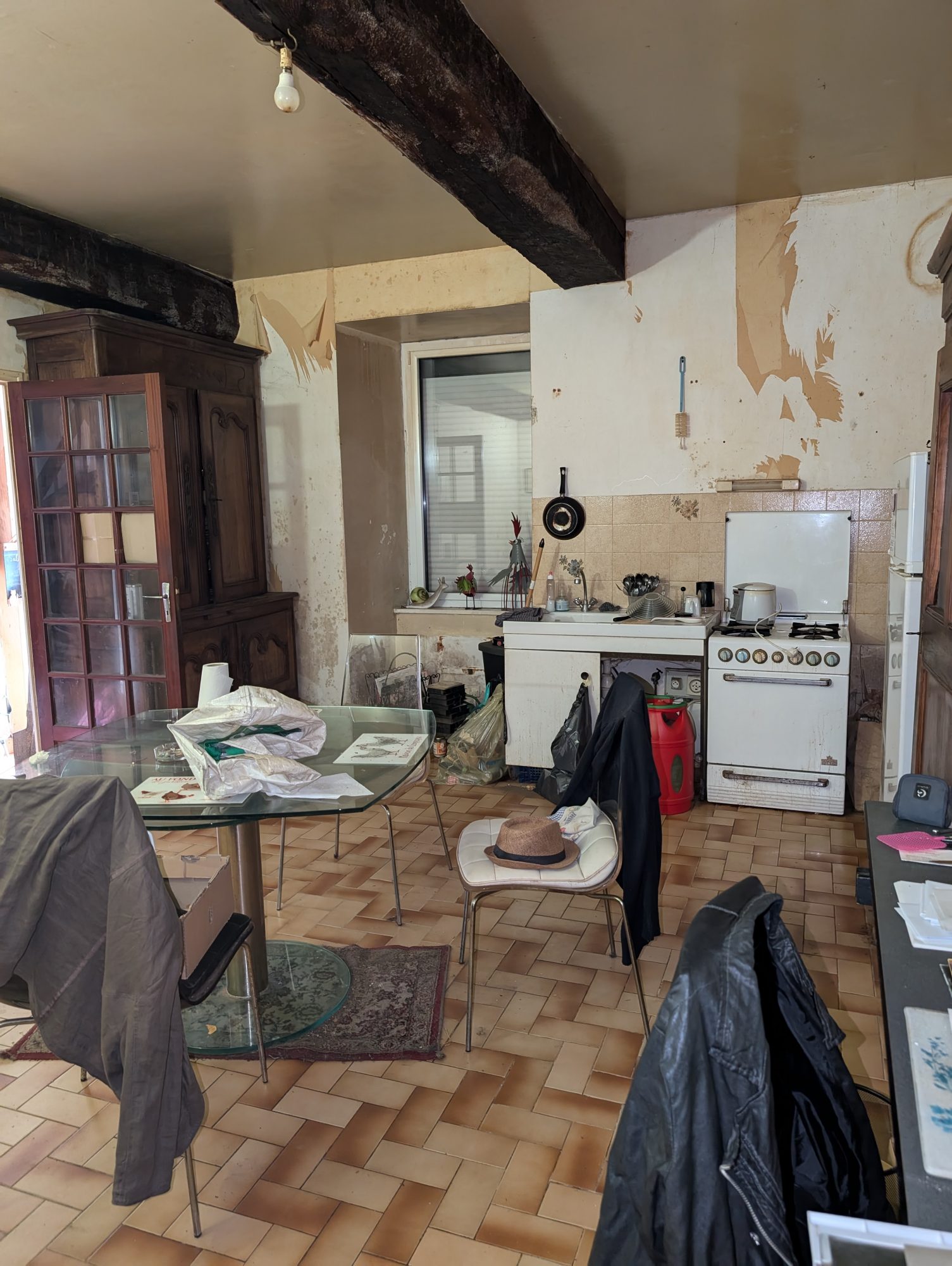 Photo 6 — CABINET A&G