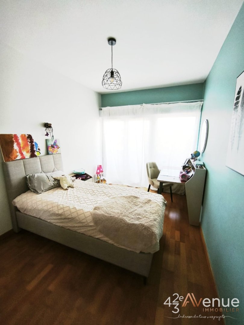 Photo 13 — 42eme Avenue