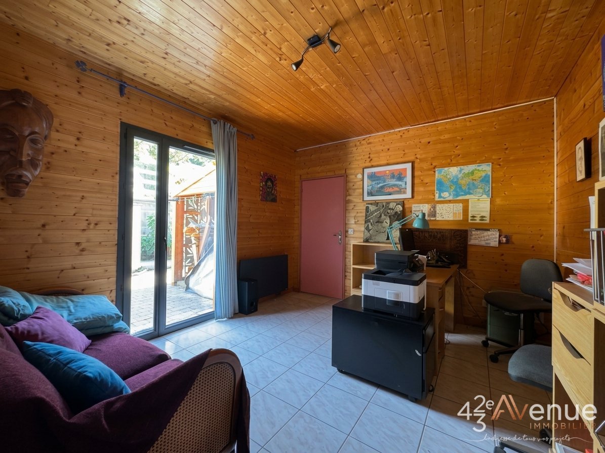Photo 13 — 42eme Avenue