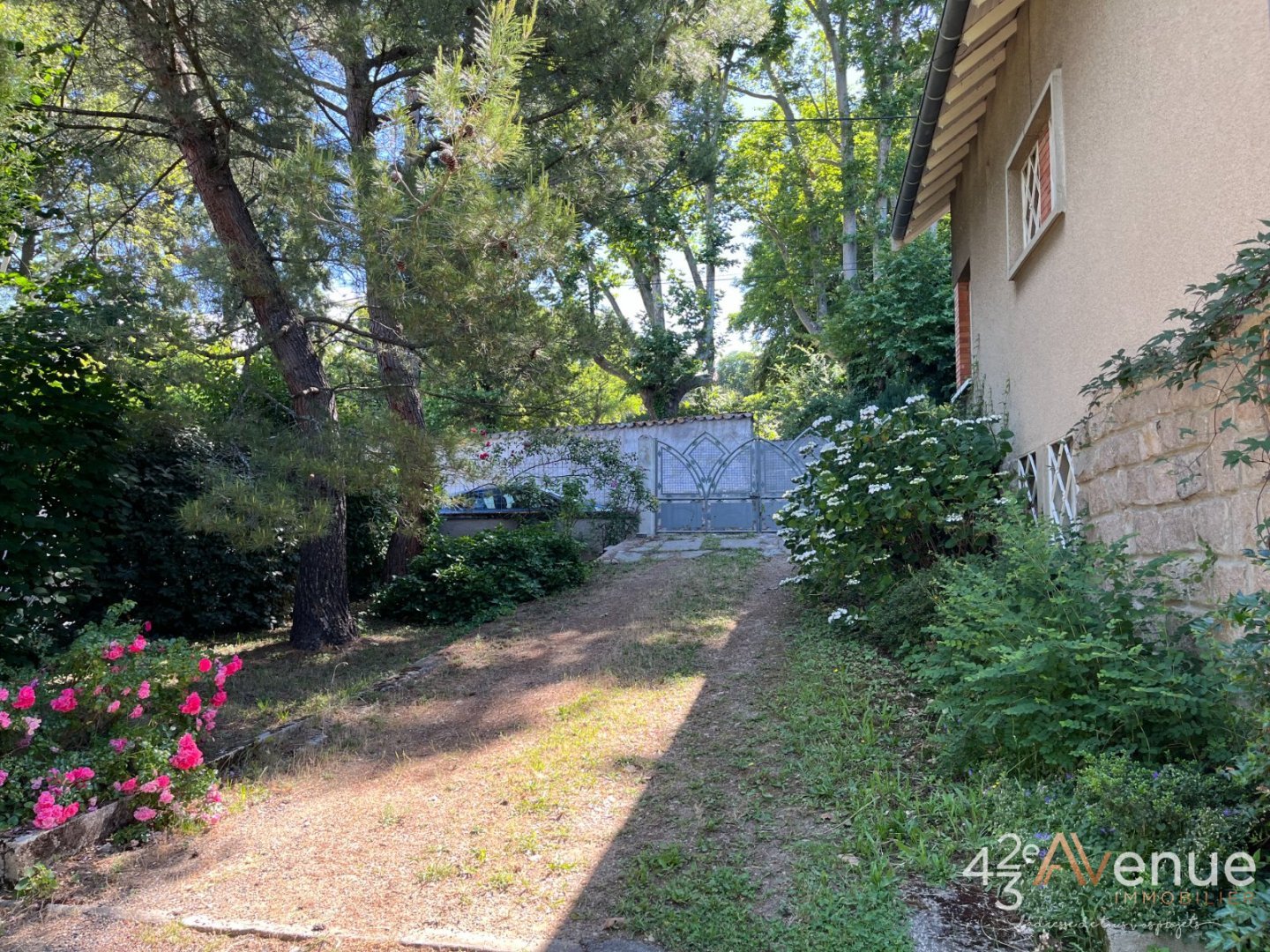 Photo 10 — 42eme Avenue