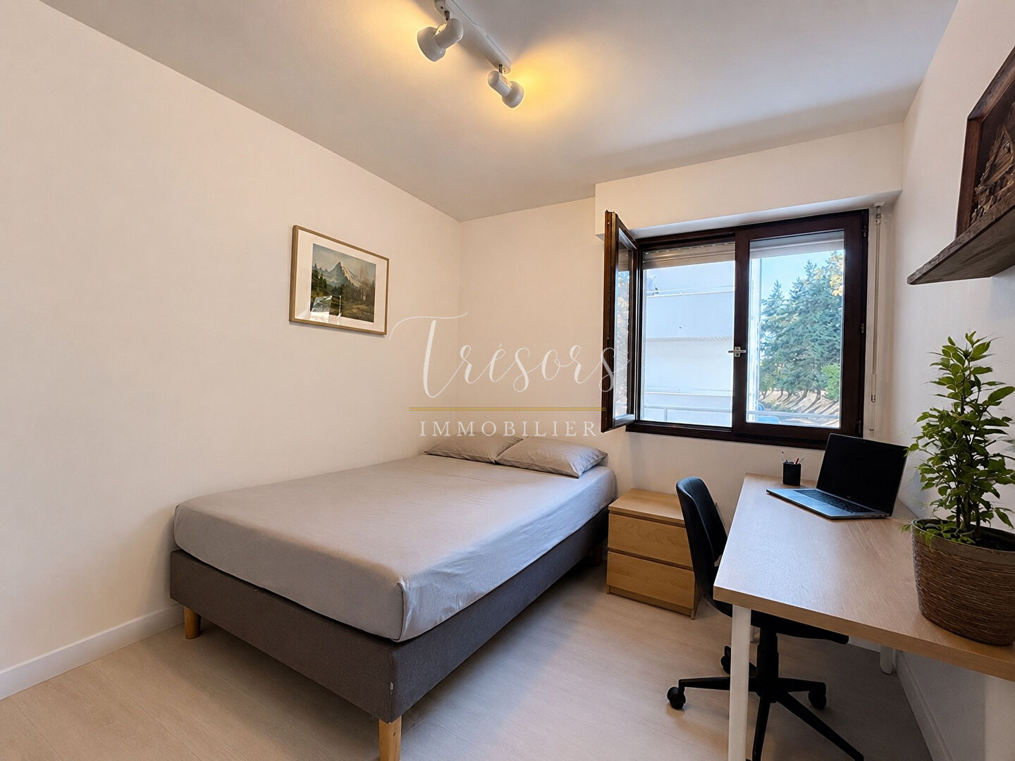 Photo 4 — TRESORS IMMOBILIER