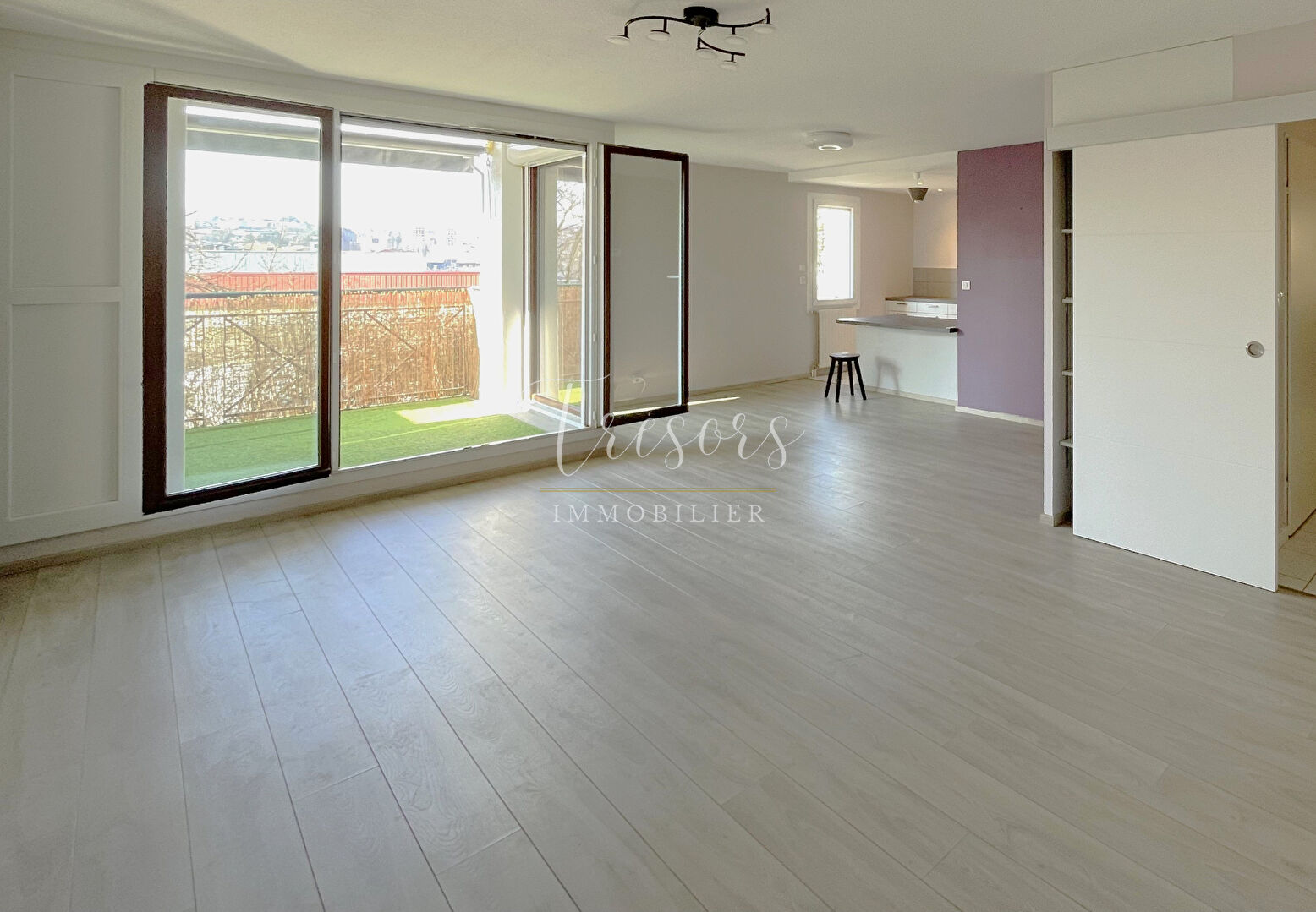 Photo 2 — TRESORS IMMOBILIER