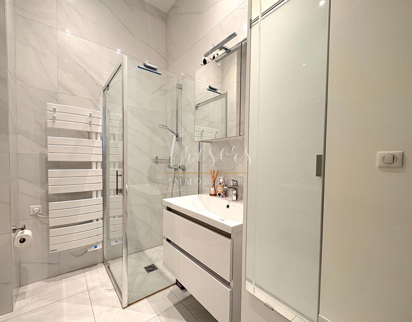 Photo 5 — TRESORS IMMOBILIER