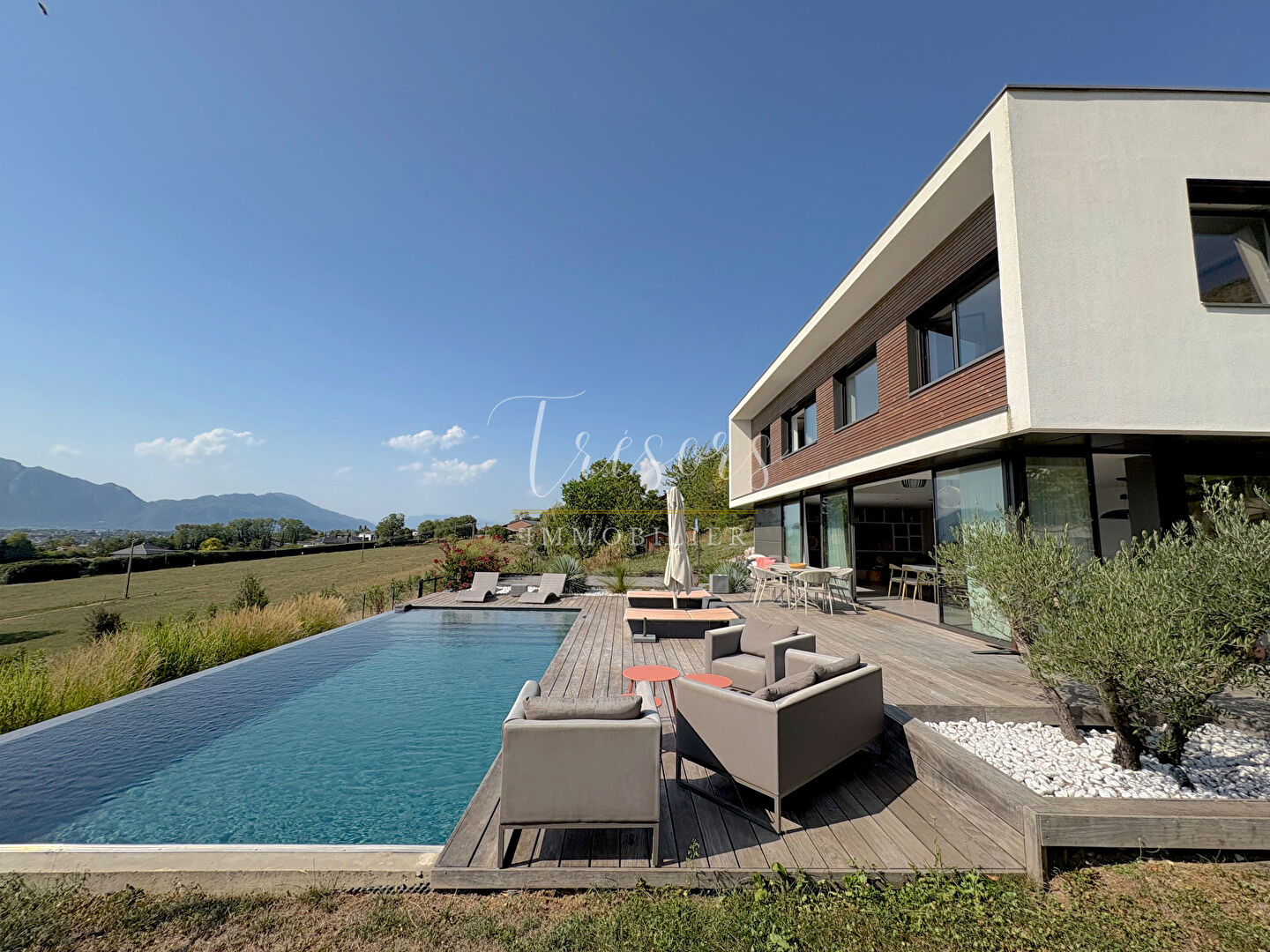 Photo 8 — TRESORS IMMOBILIER