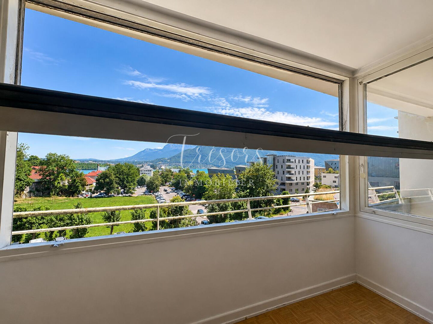 Photo 2 — TRESORS IMMOBILIER